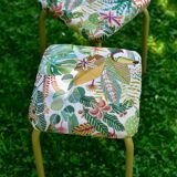 Table chairs stools formica