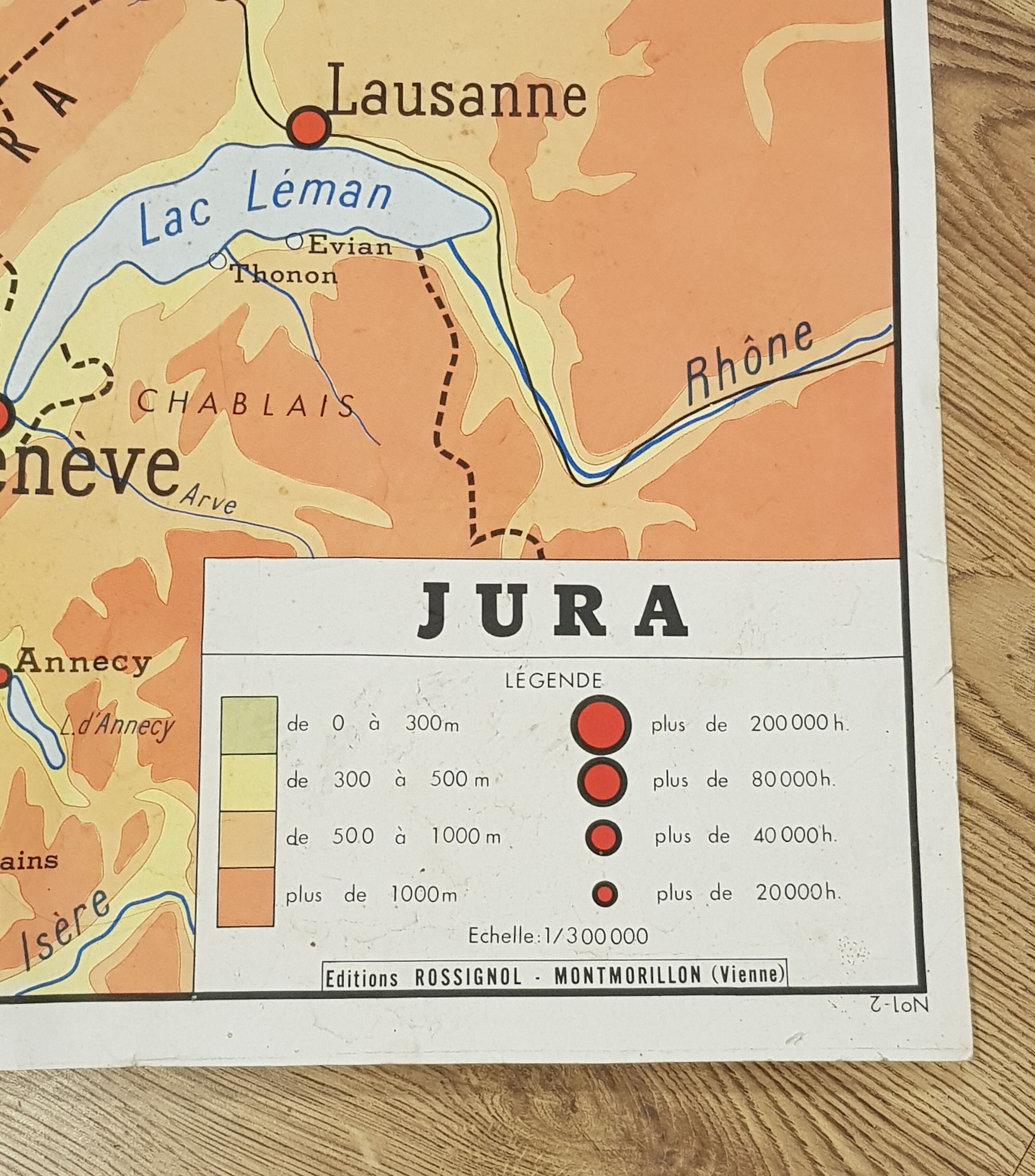 Editions Rossignol map - Massif Central & Jura (90 x 75cm)