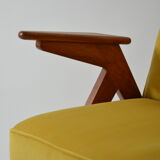 Yellow BUNNY chair and birds