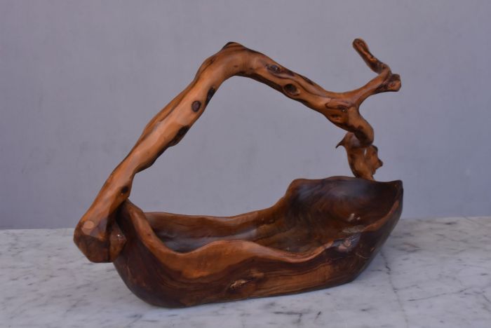 Fruit basket in olive tree sculpture Brutaliste