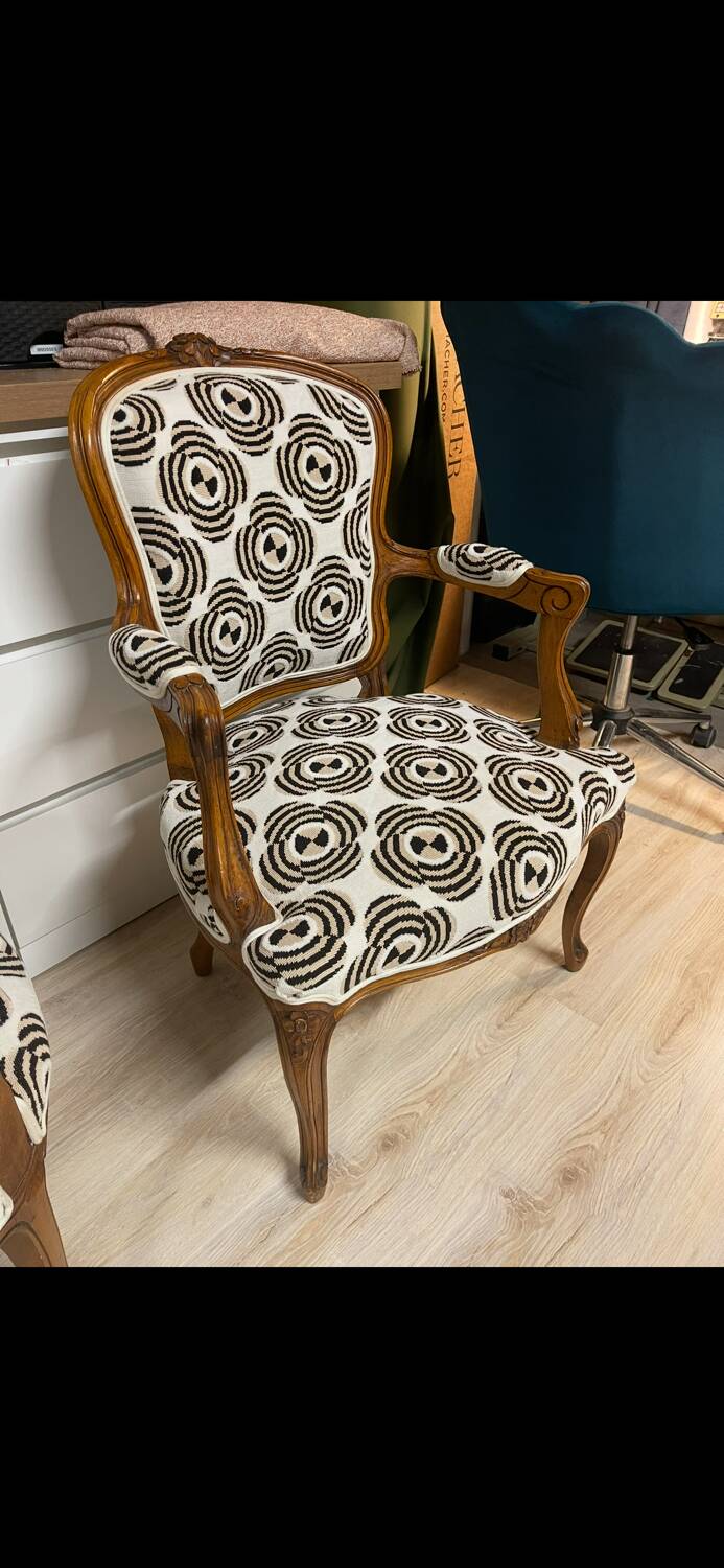 Pair of cabriolet armchairs