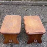 2 vintage farmhouse stools in solid oak from the 19th century.
