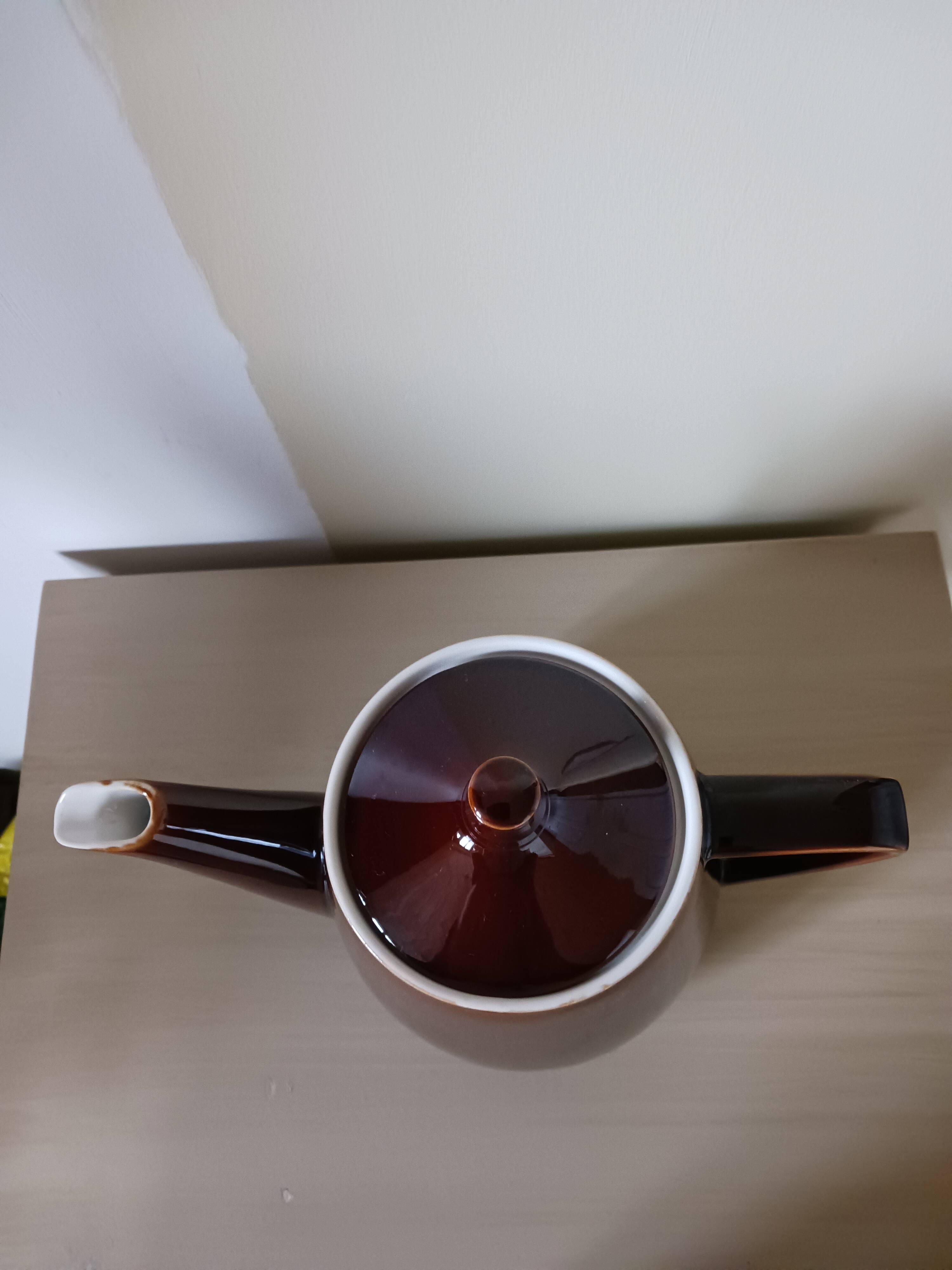 Vintage brown coffee maker from Villeroy and Boch.