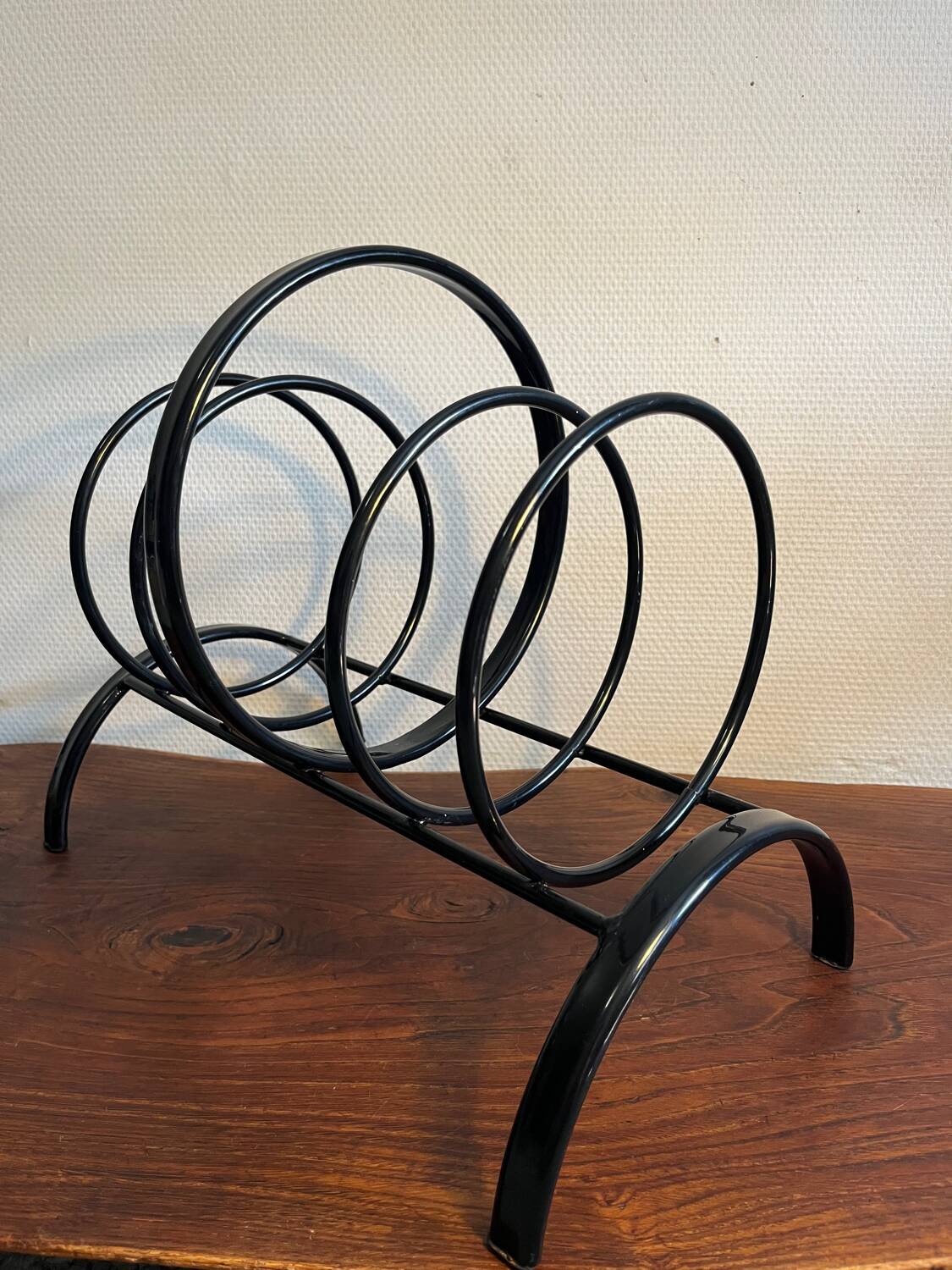 Porte revue métallique