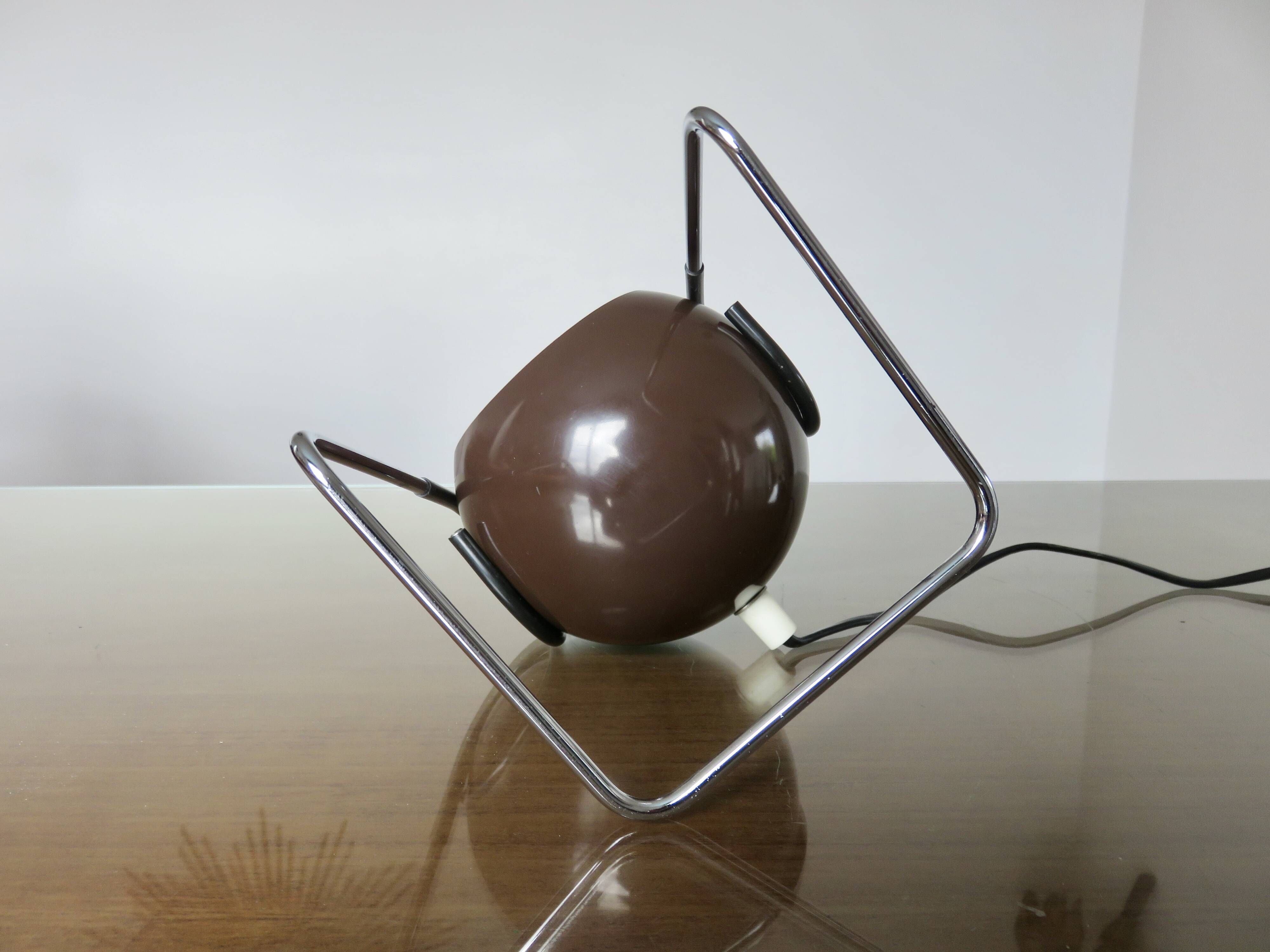 "Eye ball" table lamp from the 70s
