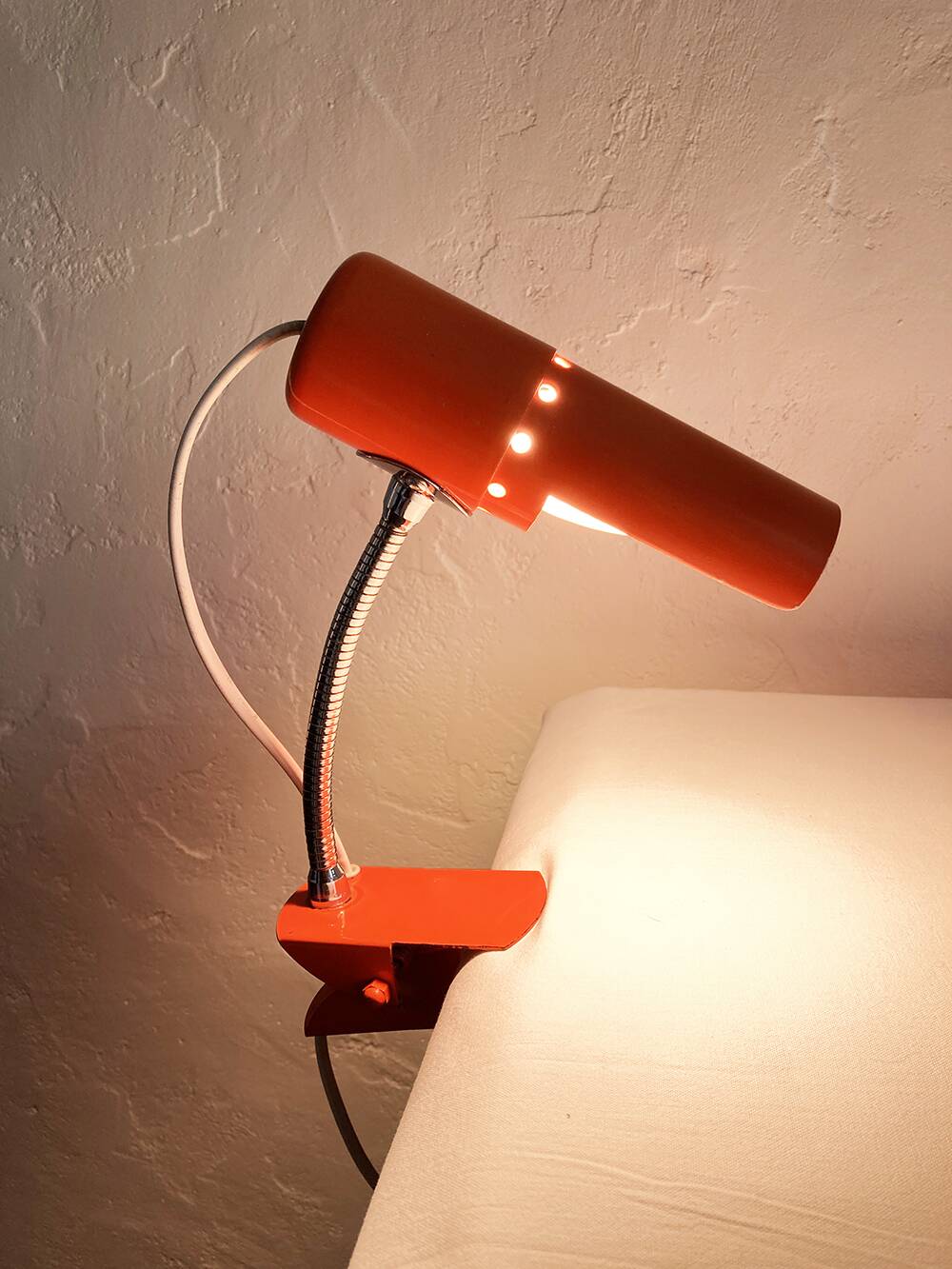 Delmas orange flexible clamp lamp, 1970s