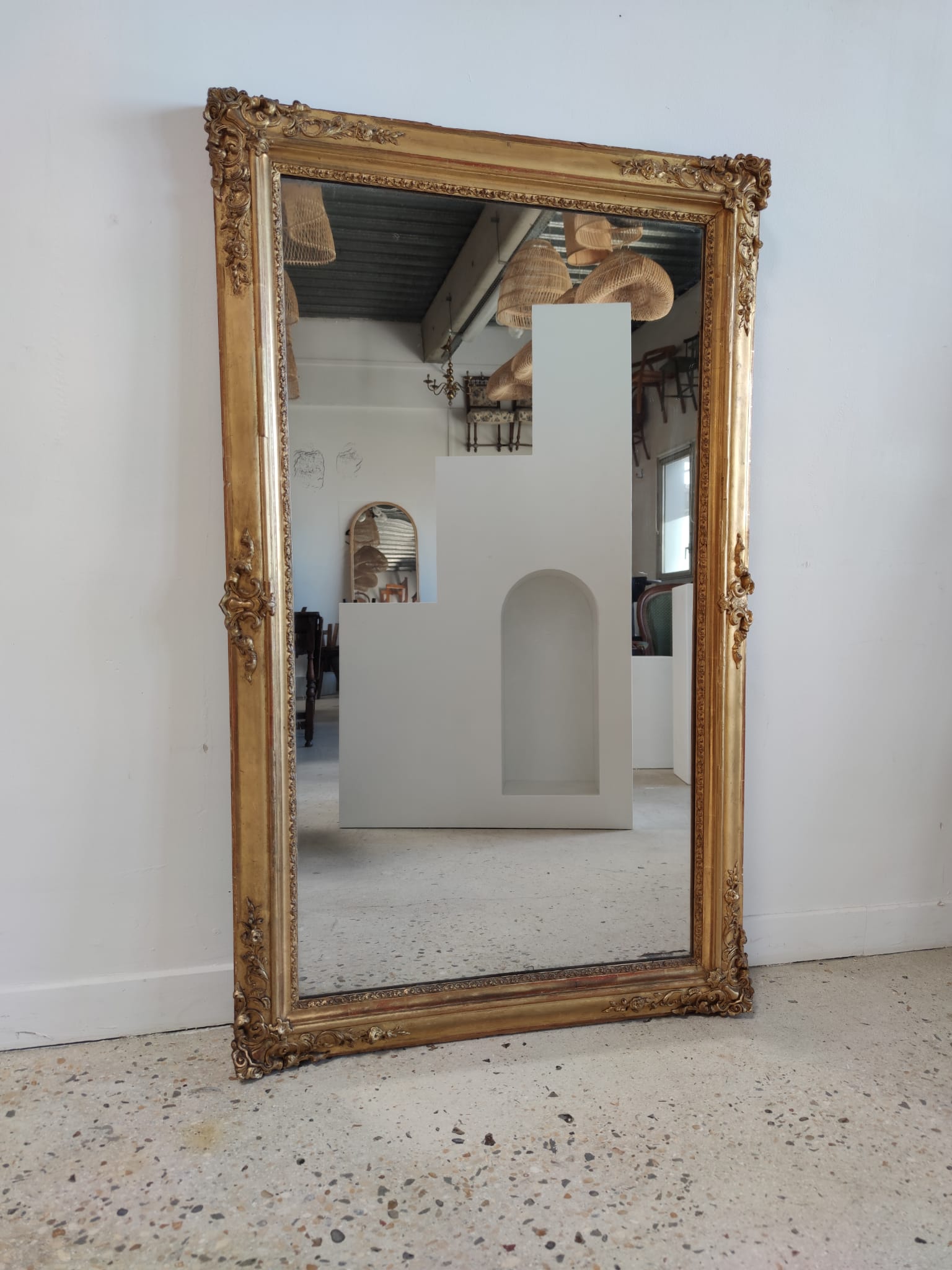 Rectangular golden mirror moldings plant motifs nineteenth H: 130cm