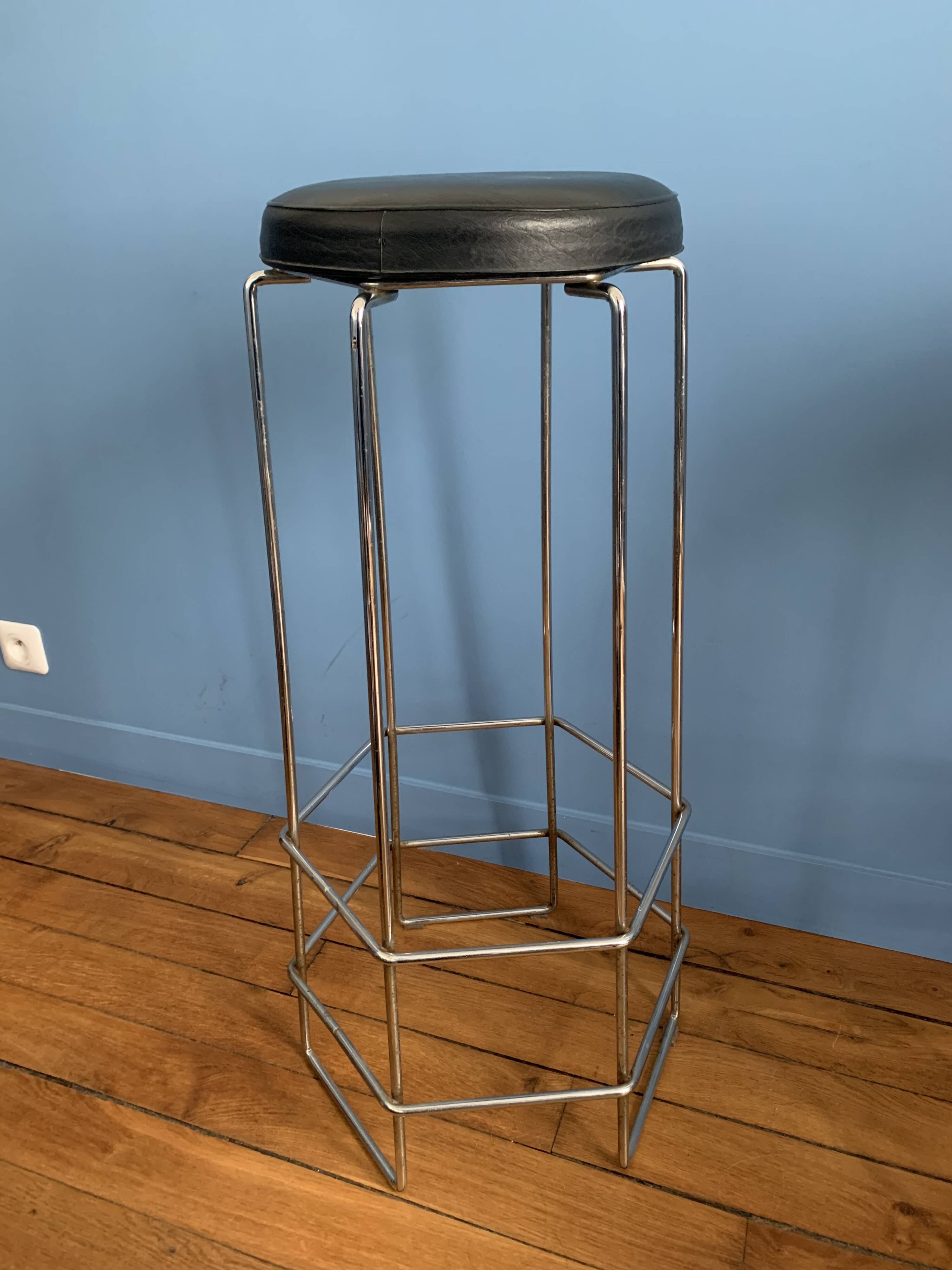 Pair of high bar chairs - chrome metal and Skai