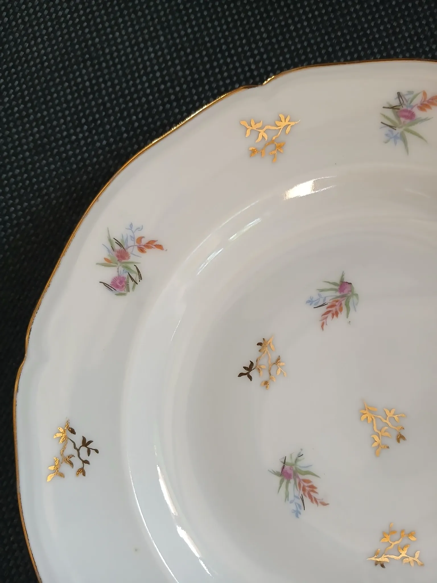 6 antique deep plates in porcelain