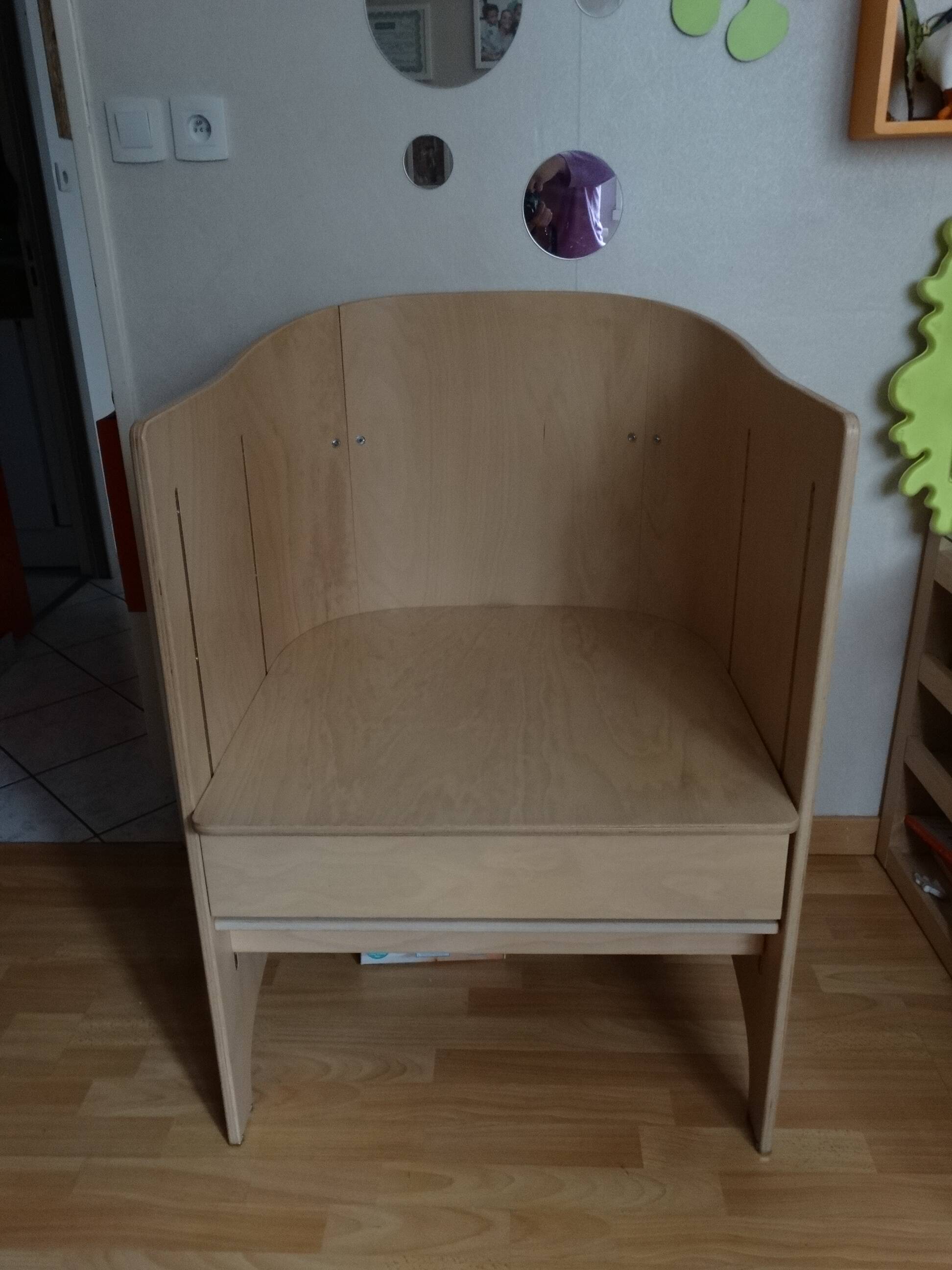 Scalable changing table that can be transformed into a desk