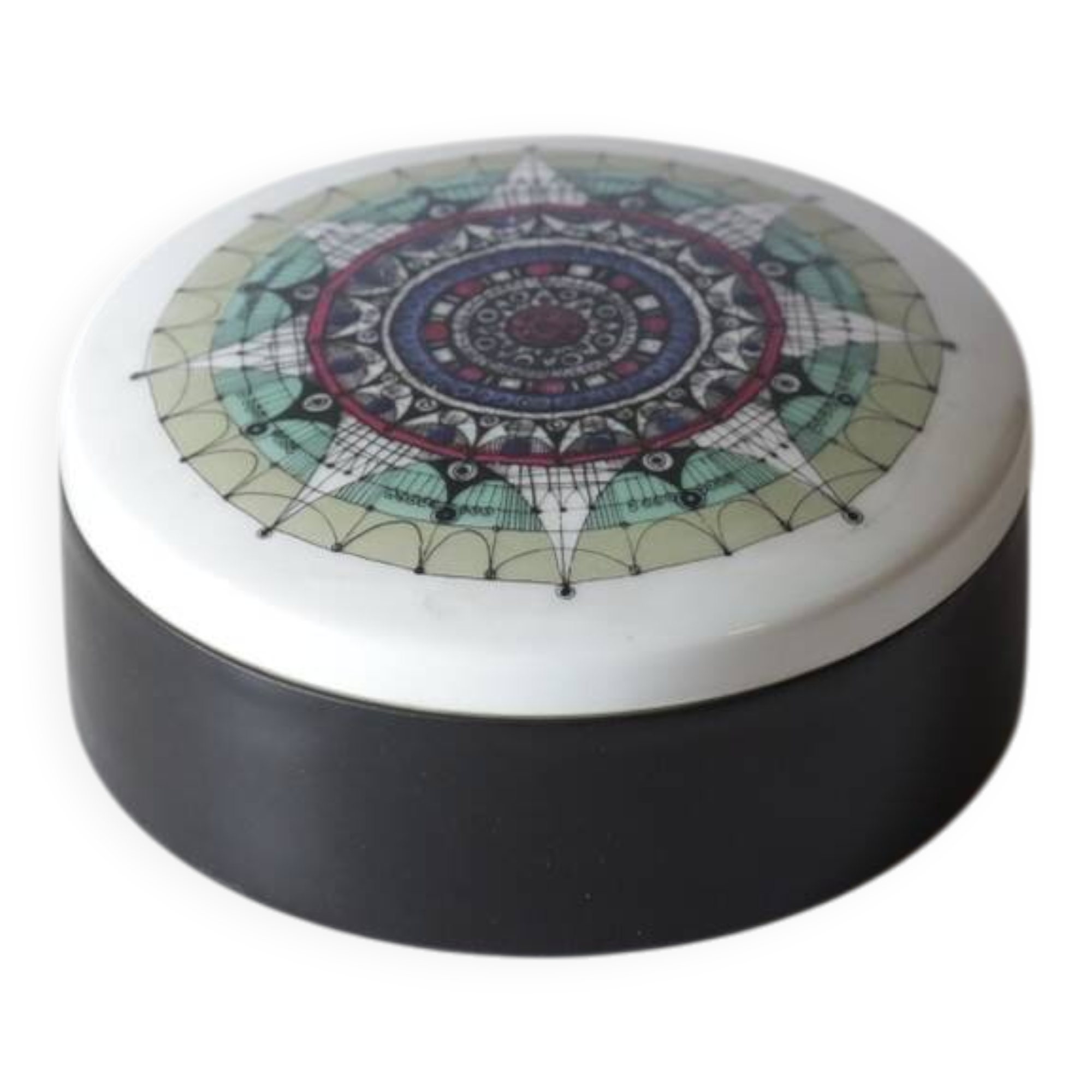 Porcelain box by Hans Theo Baumann for Rosenthal Studio-Line