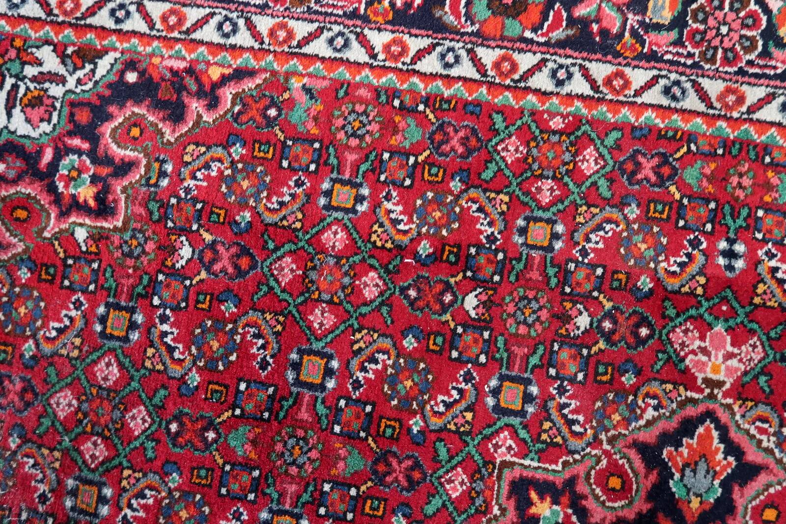 Handmade vintage Persian Malayer rug 167cm x 219cm, 1960s