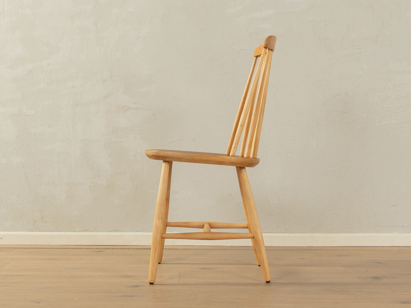 Chaises à broche dans le style d'Ilmari Tapiovaara, années 1960, ensemble de 5