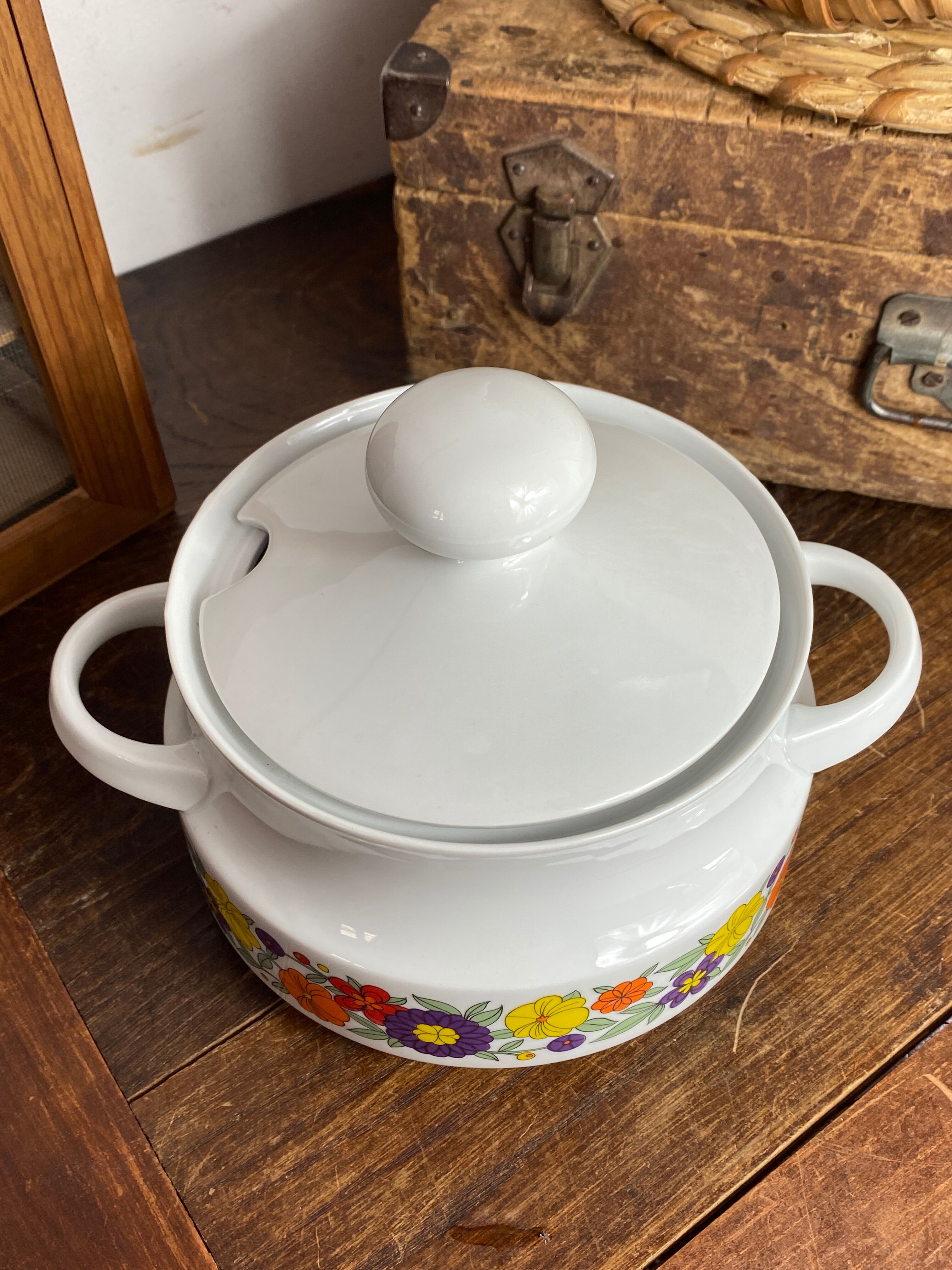 Bavarian porcelain soup tureen