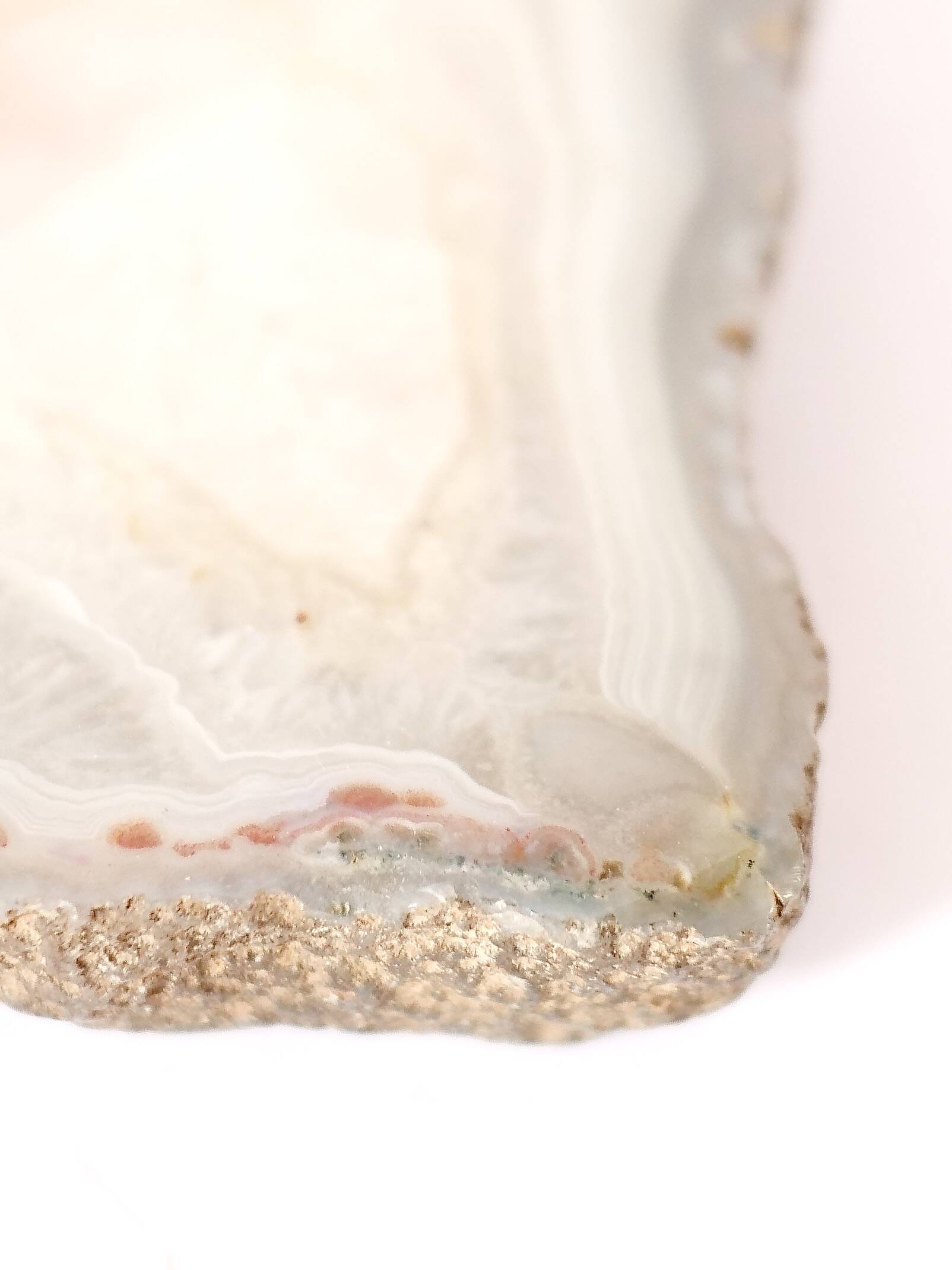 delicate attention bowl made of natural Agate stone Italy 1960