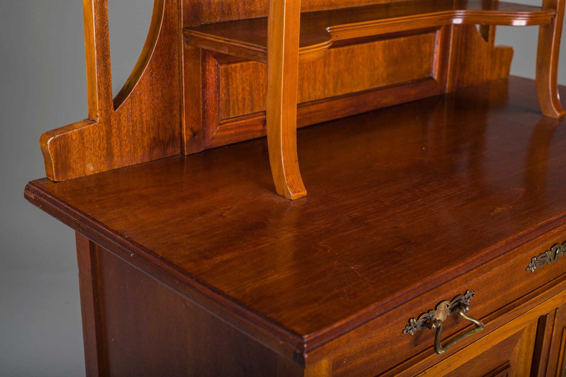 Art Nouveau cabinet with mirror, 1890s