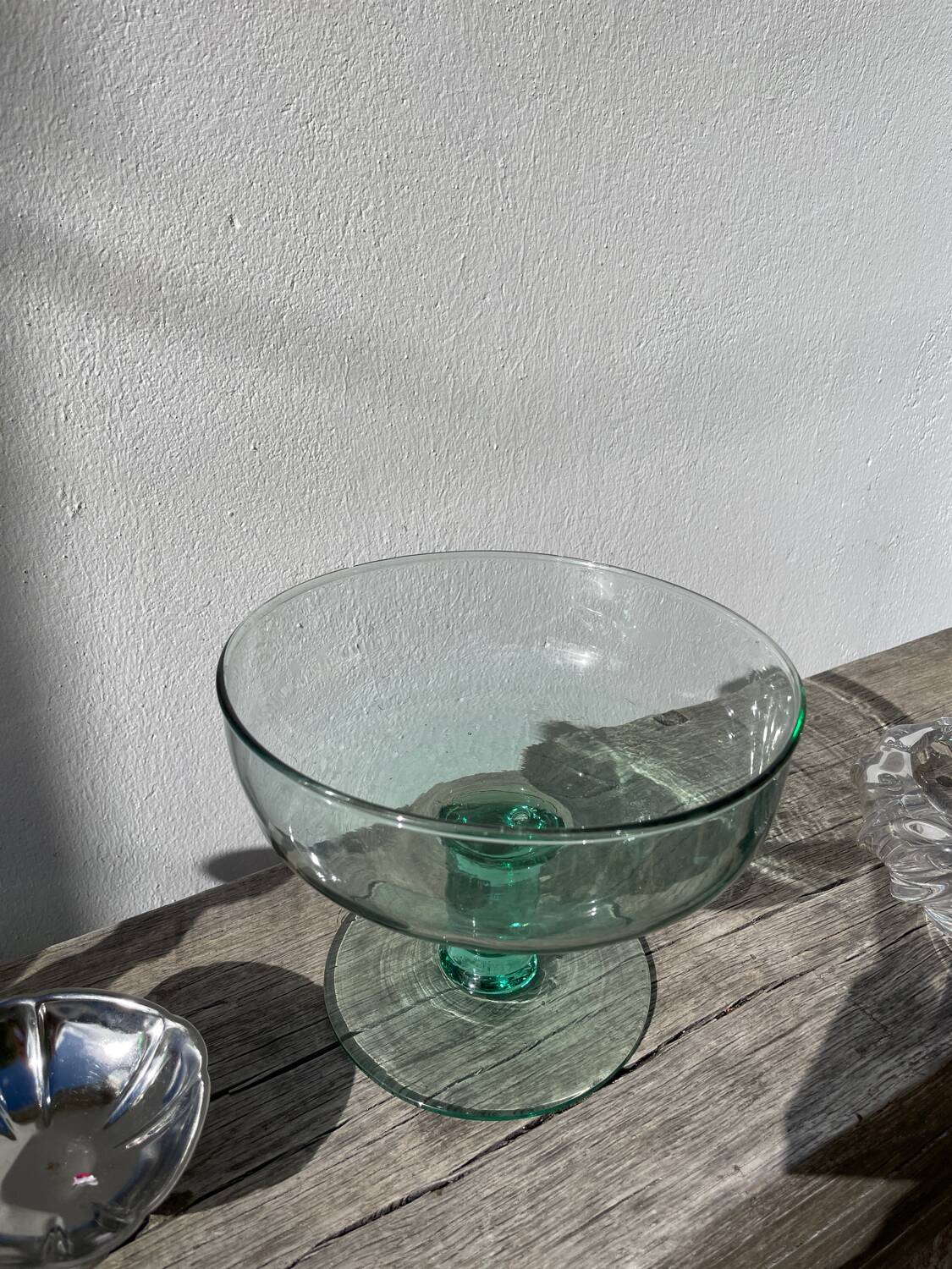 Coupe sur pied en verre soufflé