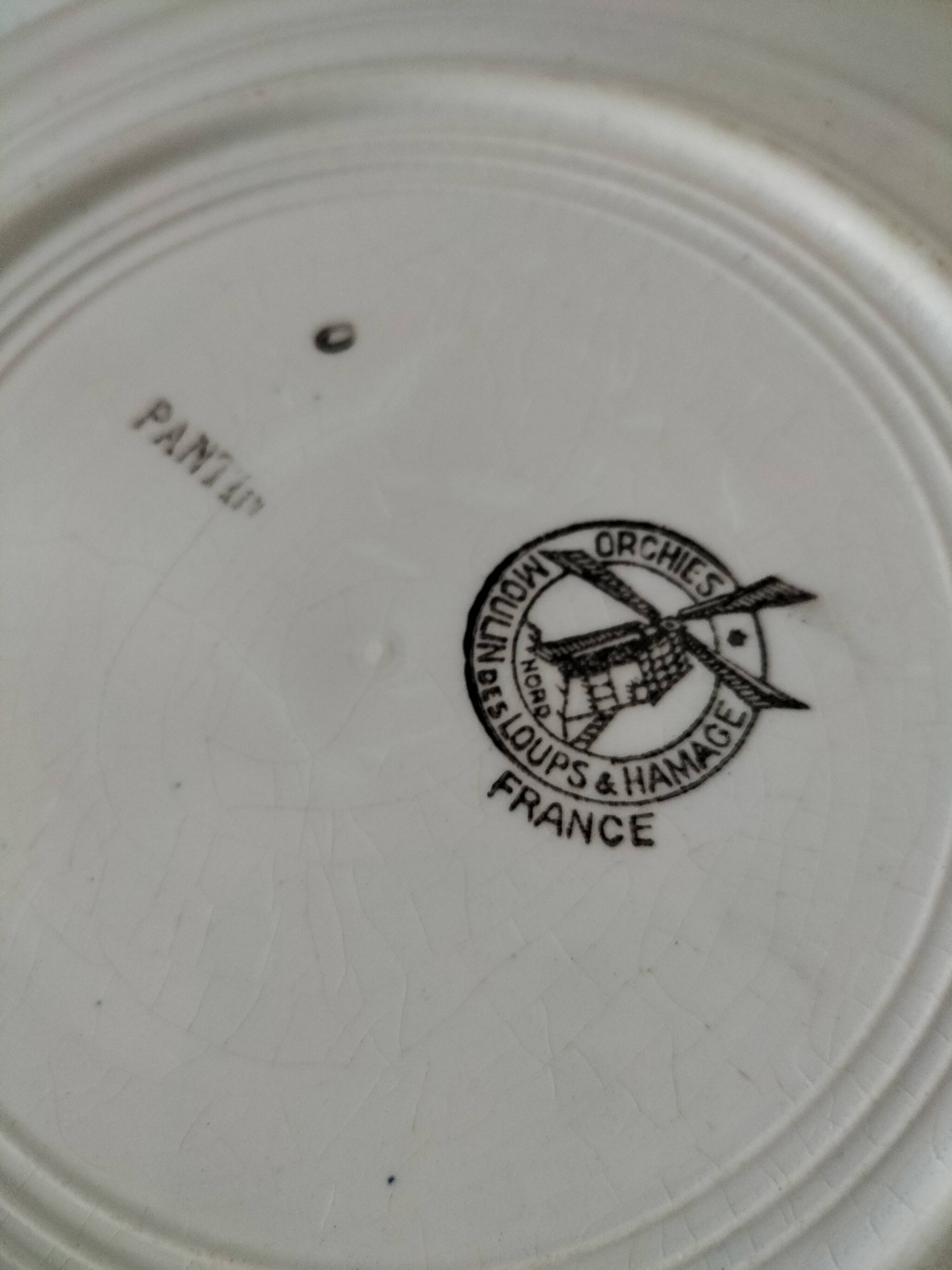 Moulin des loups plate, puppet model