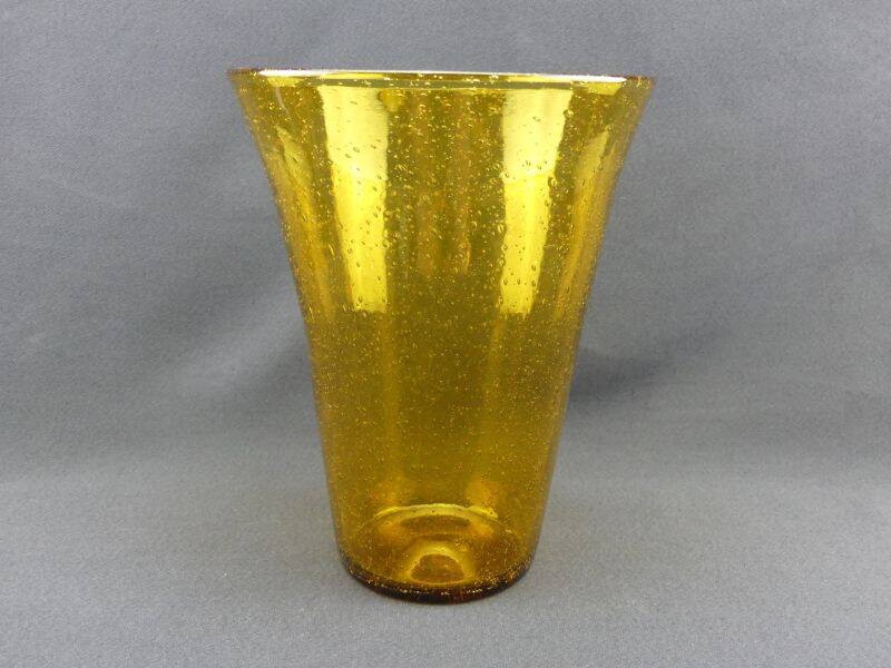 Grand vase en verre bullé