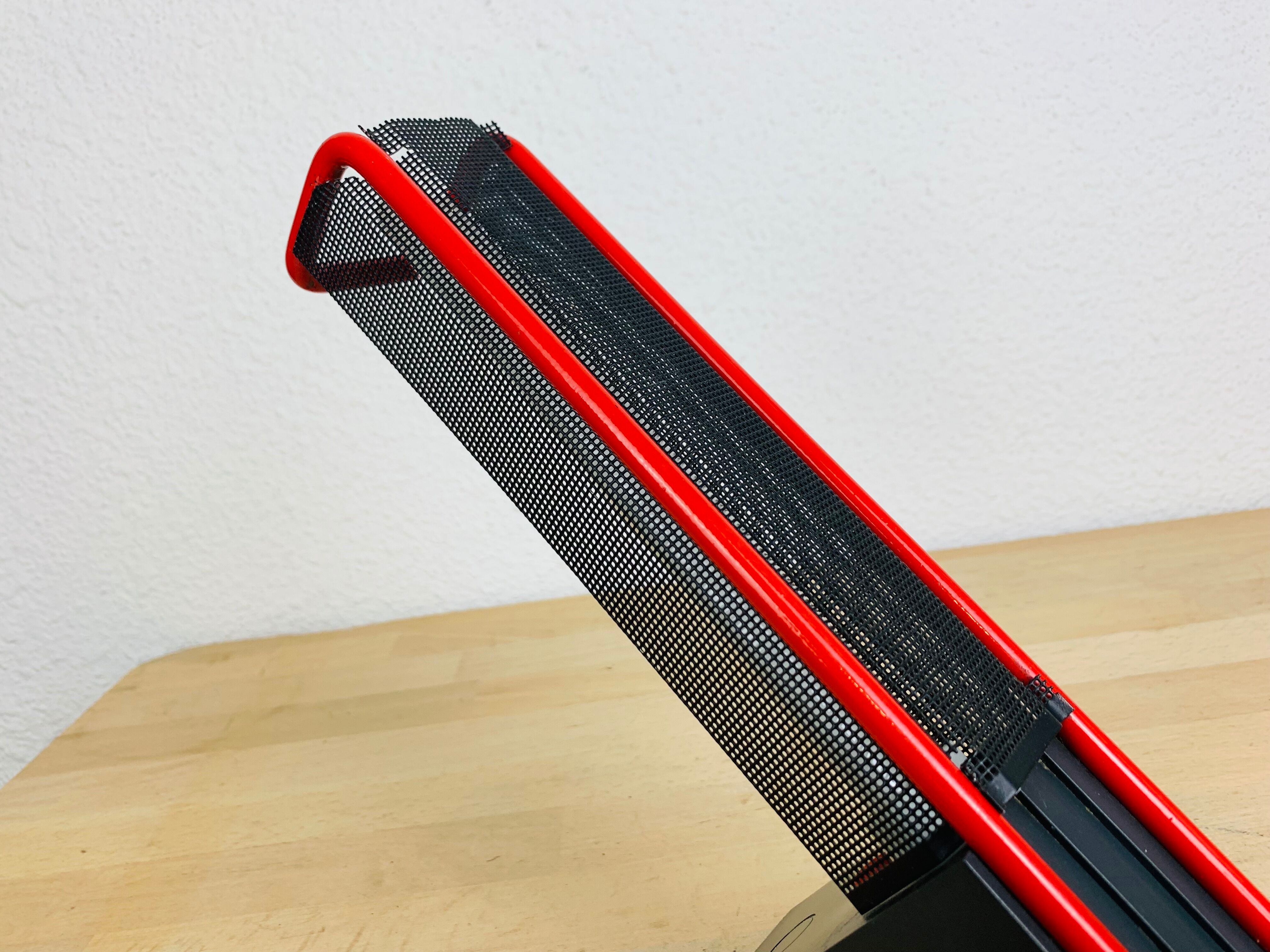 Philips 80s geometric red and black lamp