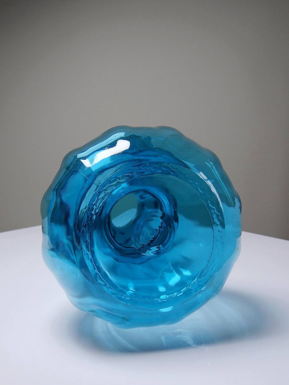 Small vintage turquoise blue glass vase