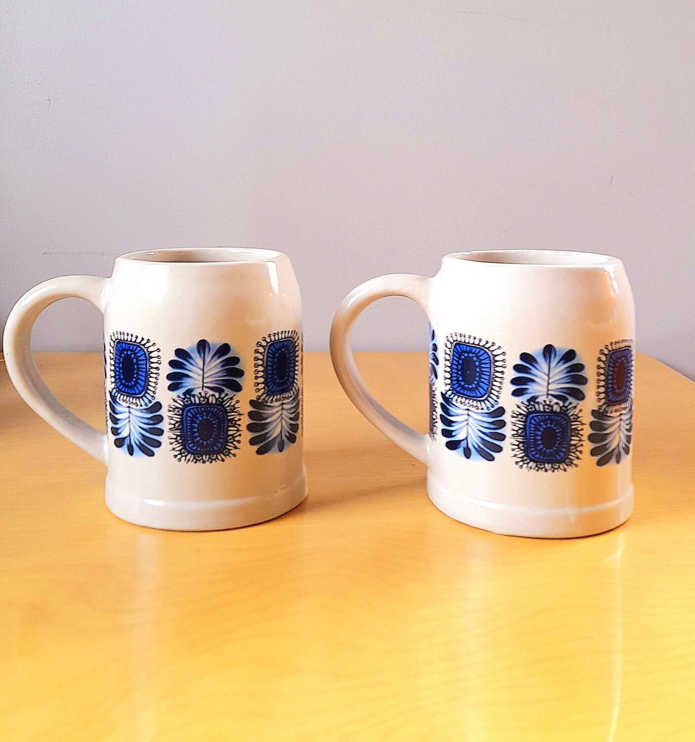 Mugs or beer choppes 70s