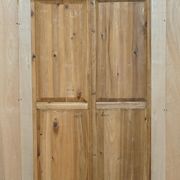 Armoire vintage sculptée main style Art Nouveau