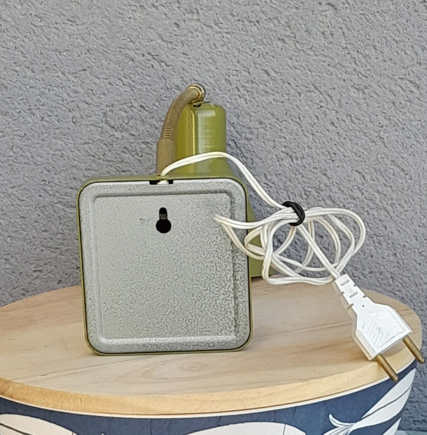 Green casserole lamp