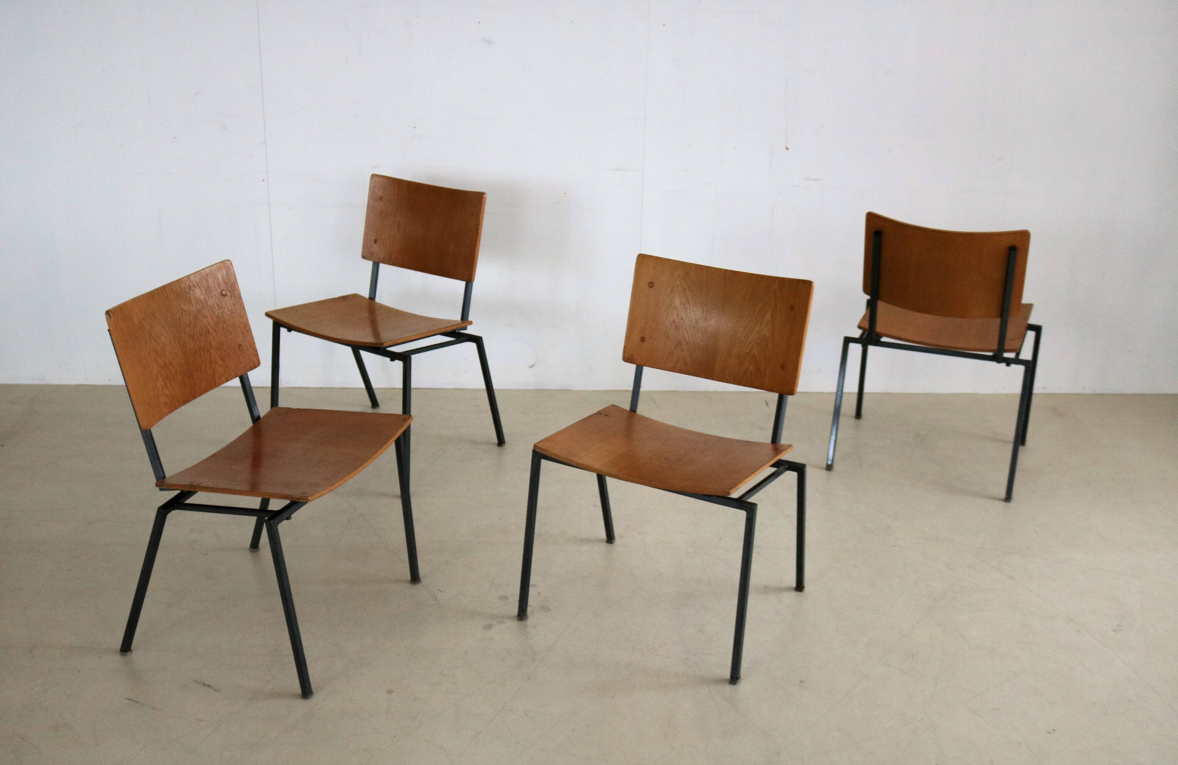 Set of 10 industrial chairs