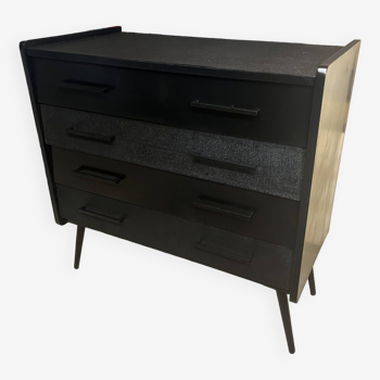 “All black” chest of drawers