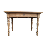 wooden dining table, vintage, turned legs, firm table style
