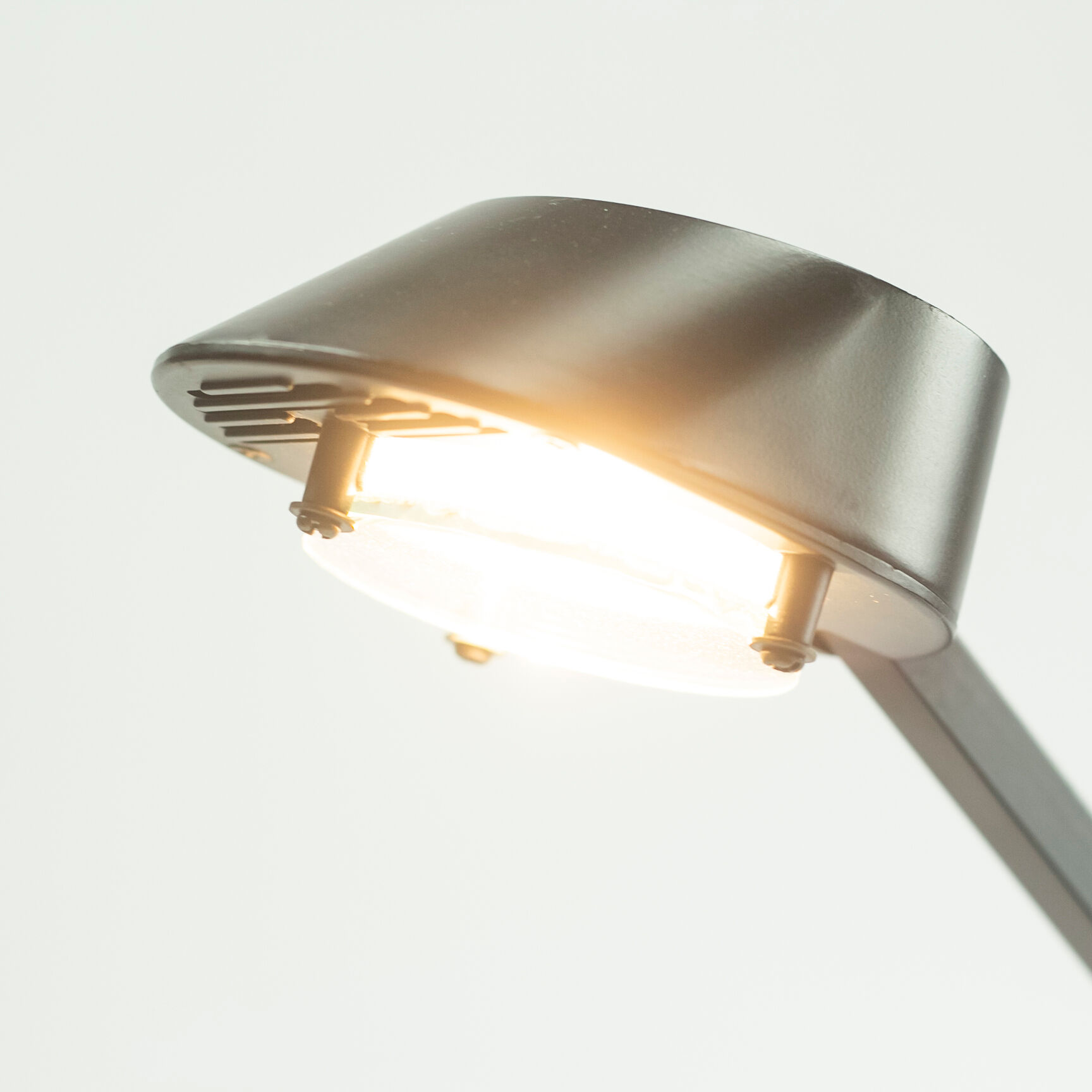 Wing lamp designed by Rodolfo Bonetto in 1983 for iGuzzini