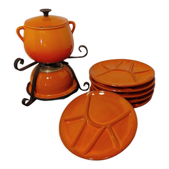 Fondue set of the 70's in glazed terra-cotta, cast iron Cousance pan