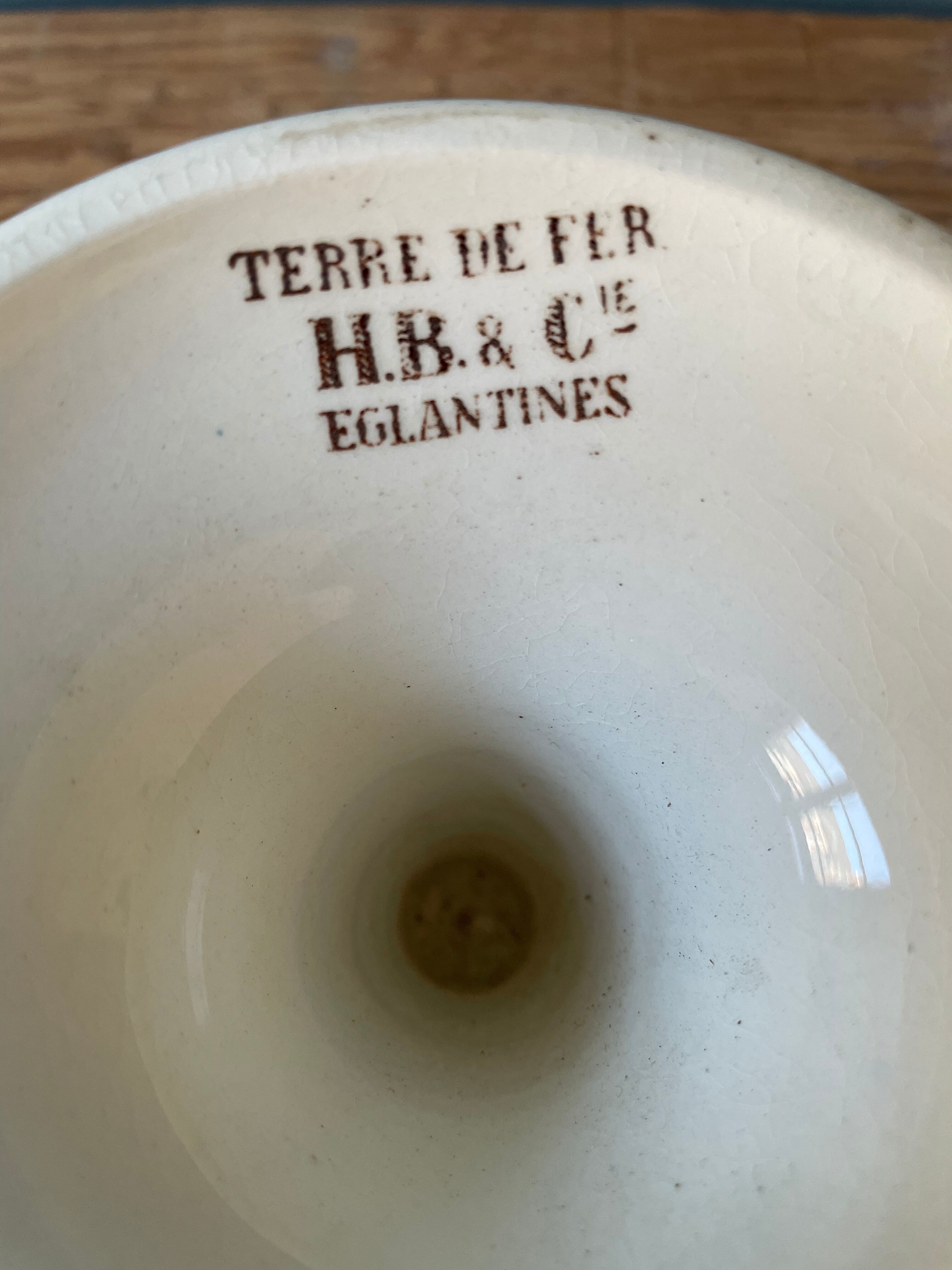 Compotier Terre de Fer sur pied douche H.B et Cie Églantines