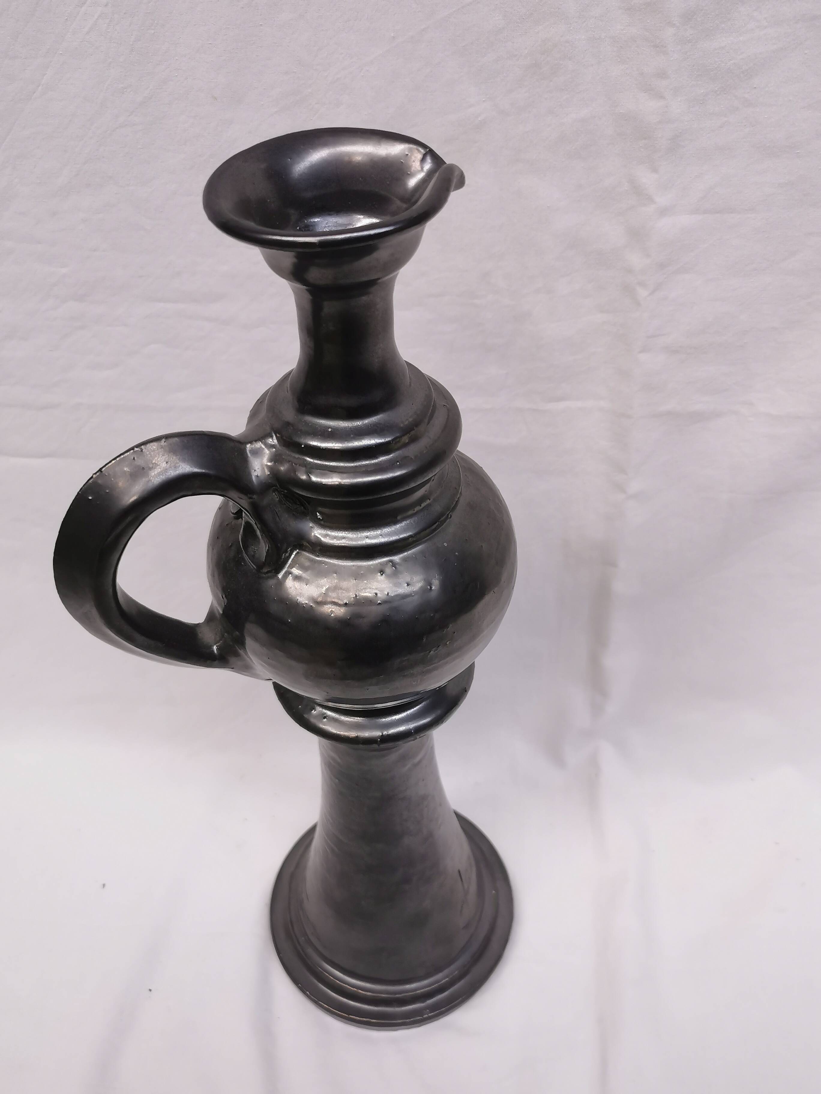 Grande aiguière / bougeoir, vase . céramique signée jean marais