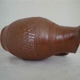 Berry sandstone pitcher