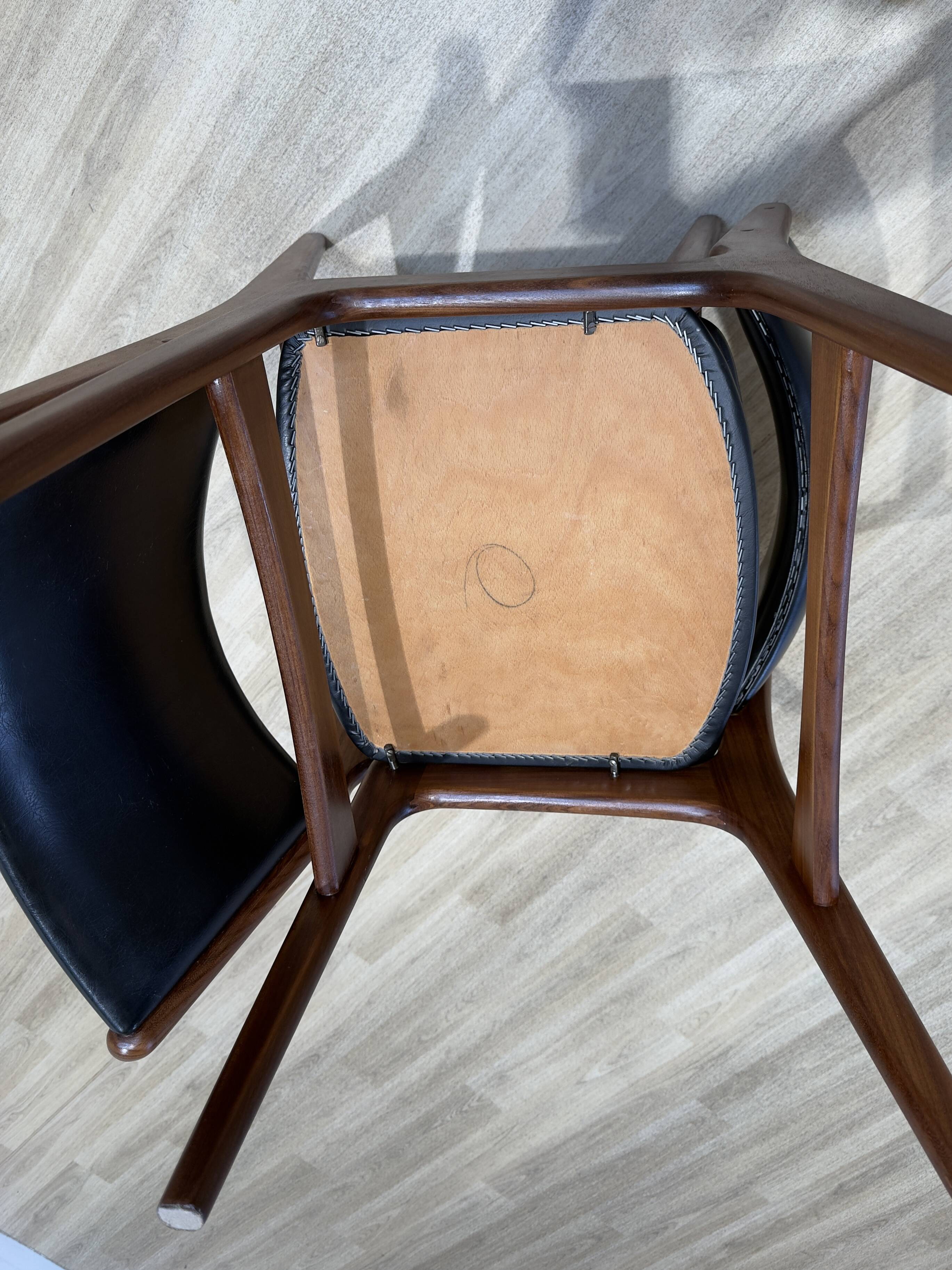 Set of 6 Dining chairs by Erik Buch Denmark 1960s