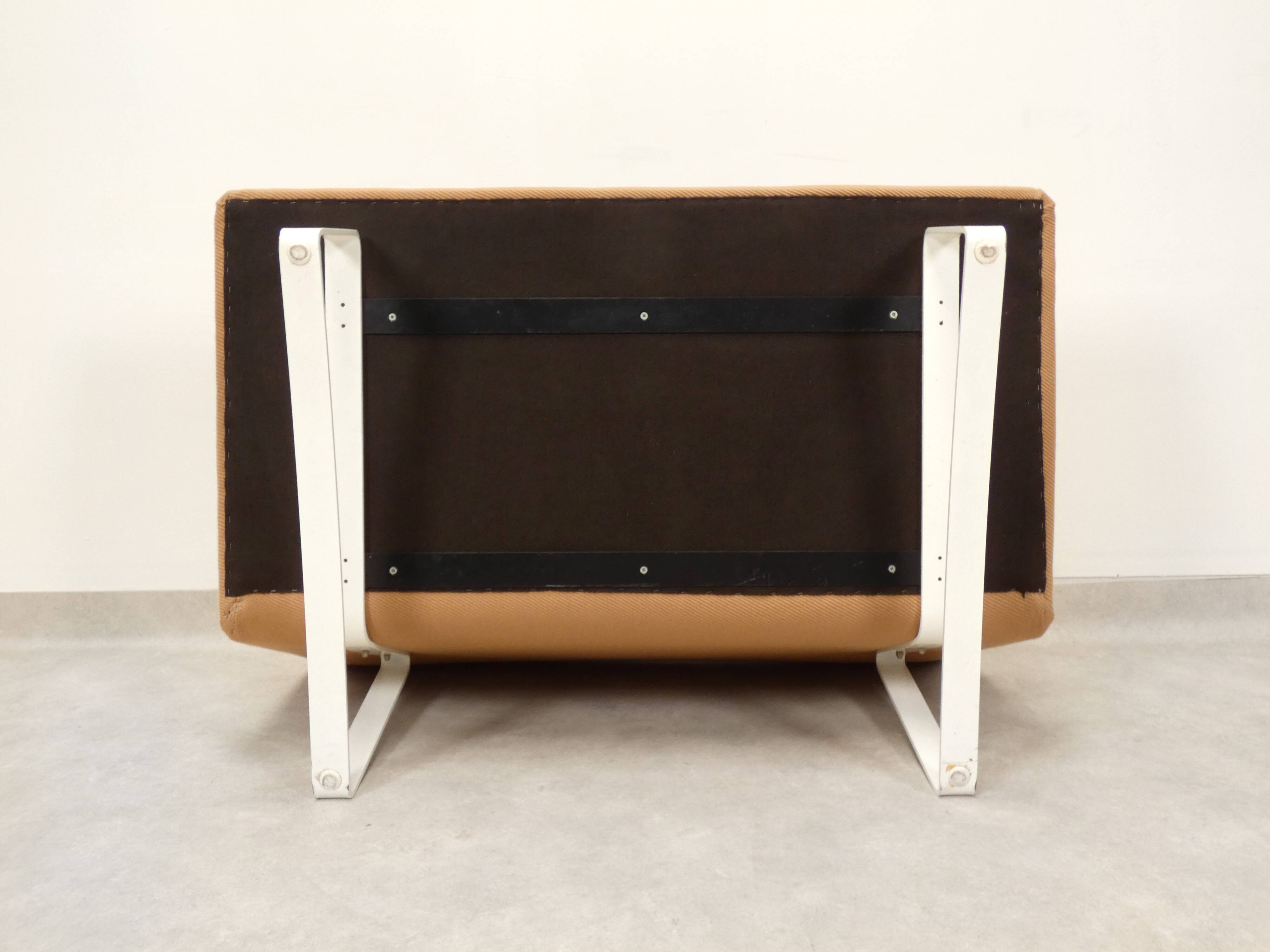 Artifort C683 sofa - 2-seater - powder color