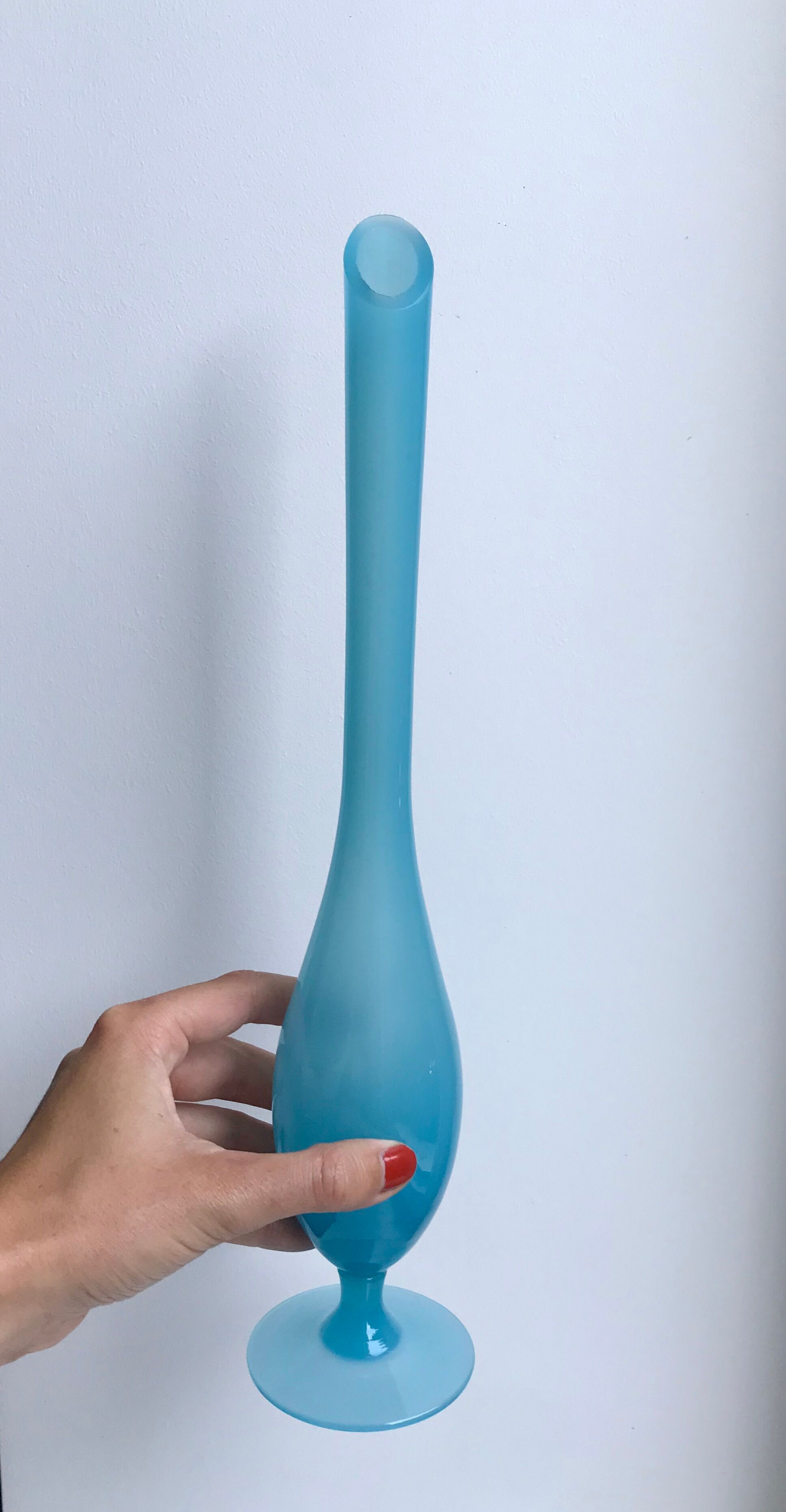 soliflore in blue opaline 60s