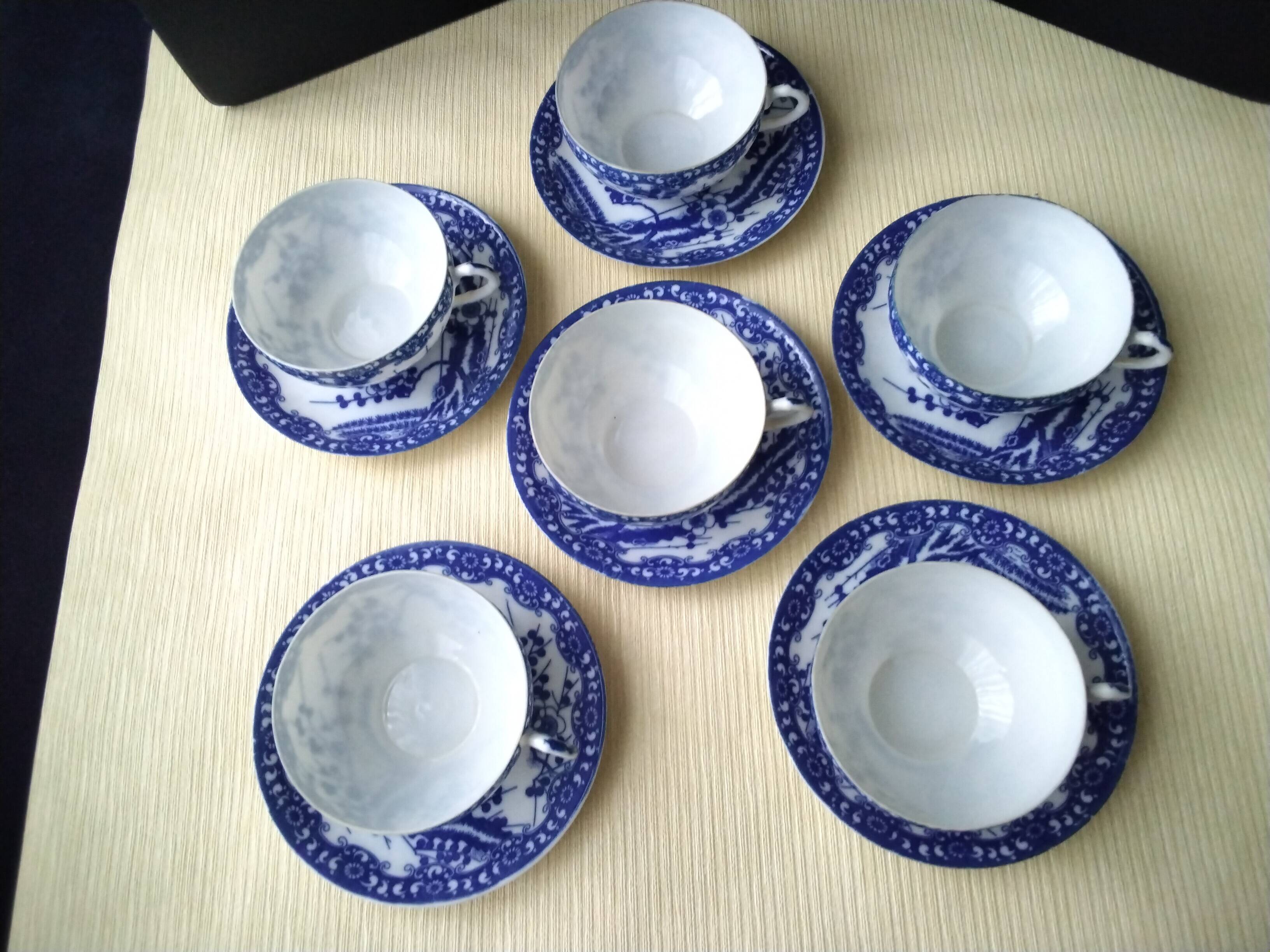 6 Japanese porcelain coffee or tea cups