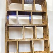 Bibliothèque Art déco en loupe d’orme et bois de hêtre