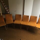 Six chaises orange