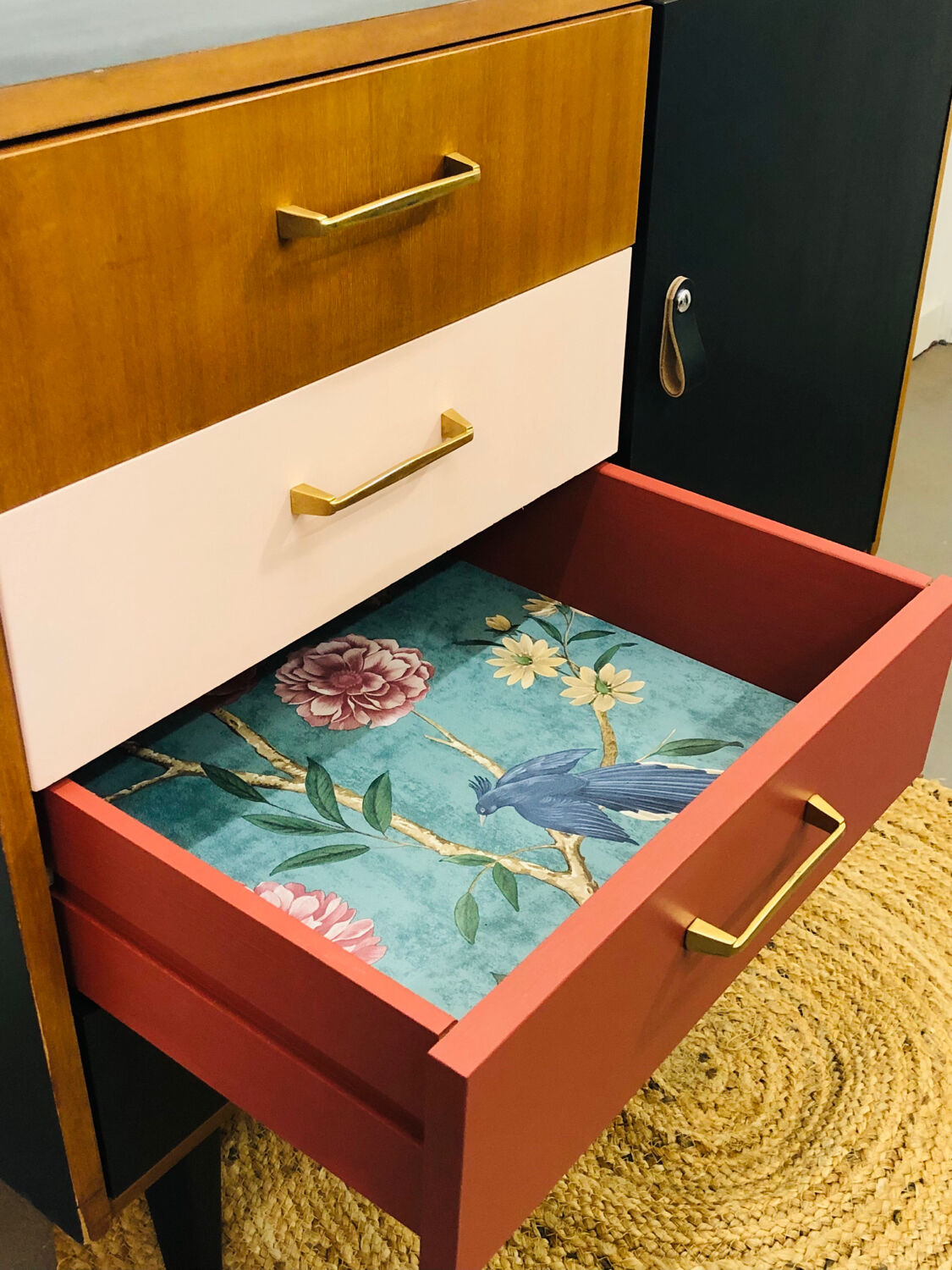 Commode vintage