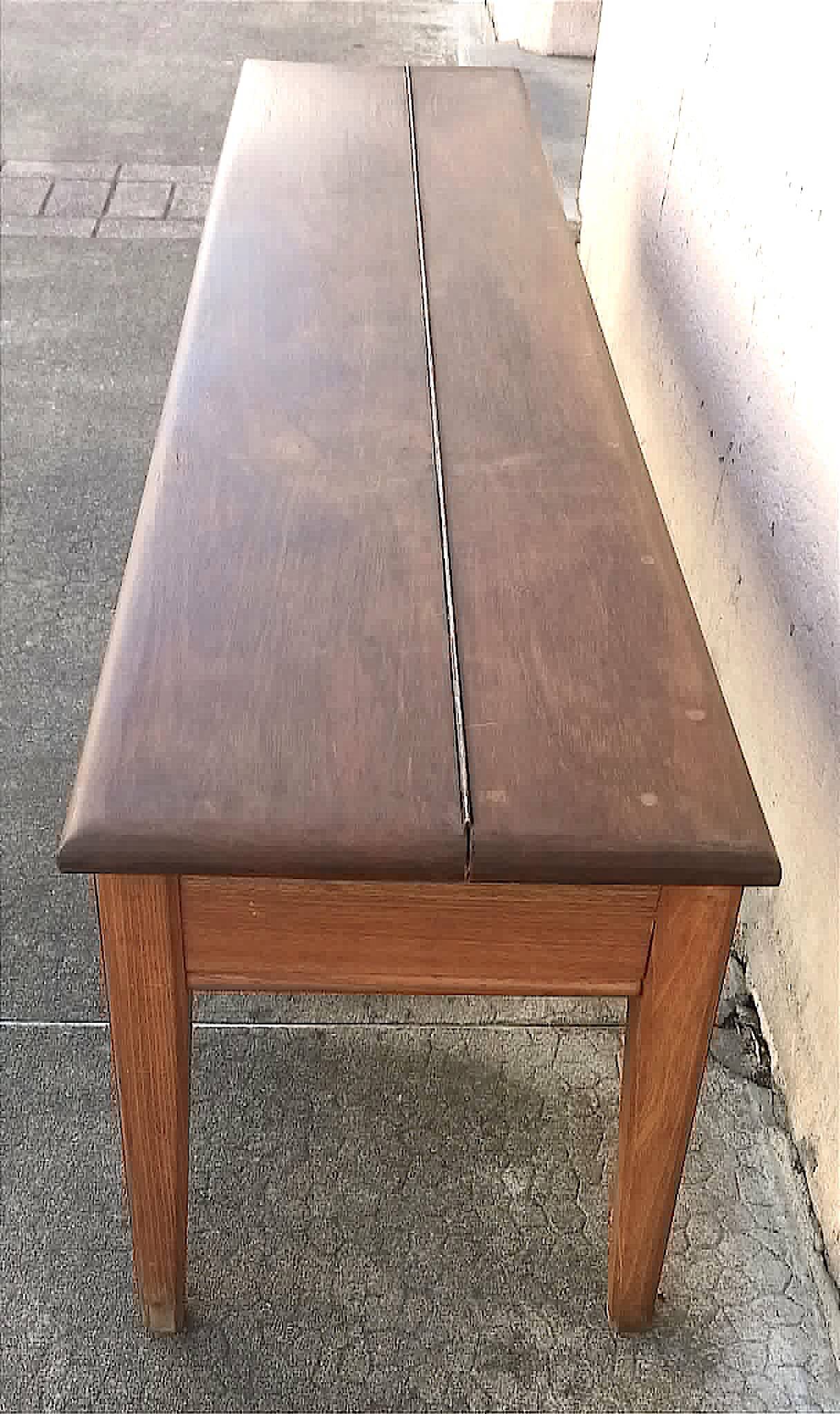 Storage bench from the 1960s, width 165.5 cm.