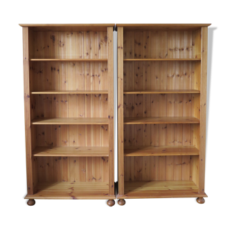 Pair of pine libraries