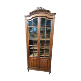 Small showcase decorated with a Louis XVI knot