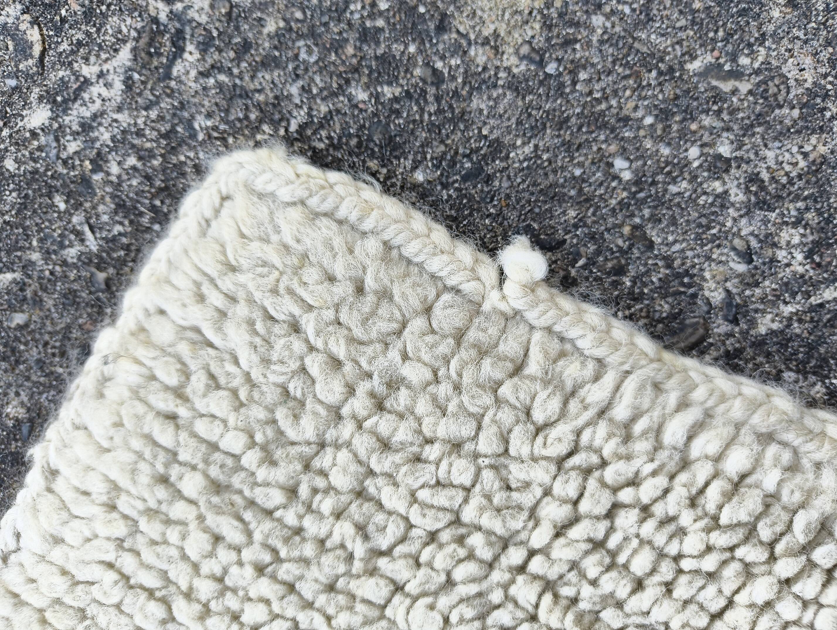 wool Pop Art carpet from the 70s