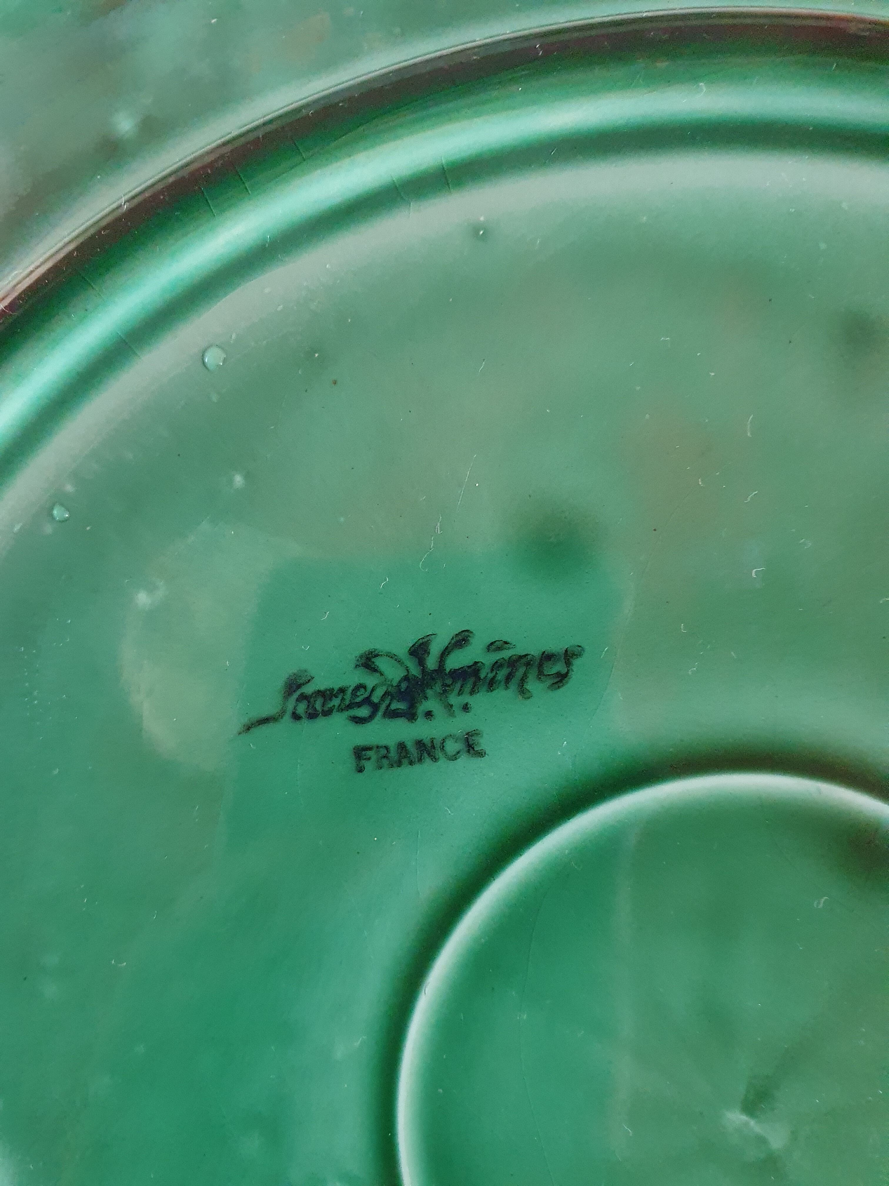 Presentation dish or pie dish slurry sarreguemine vine leaf 28cm