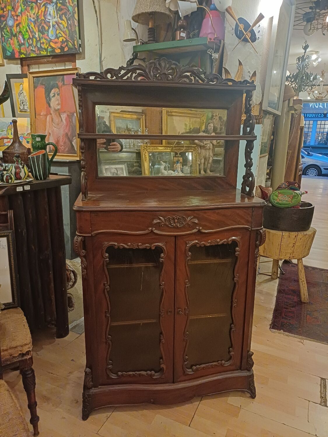 Small mahogany cabinet from the Napoleon III period, in its original 19th-century condition.
