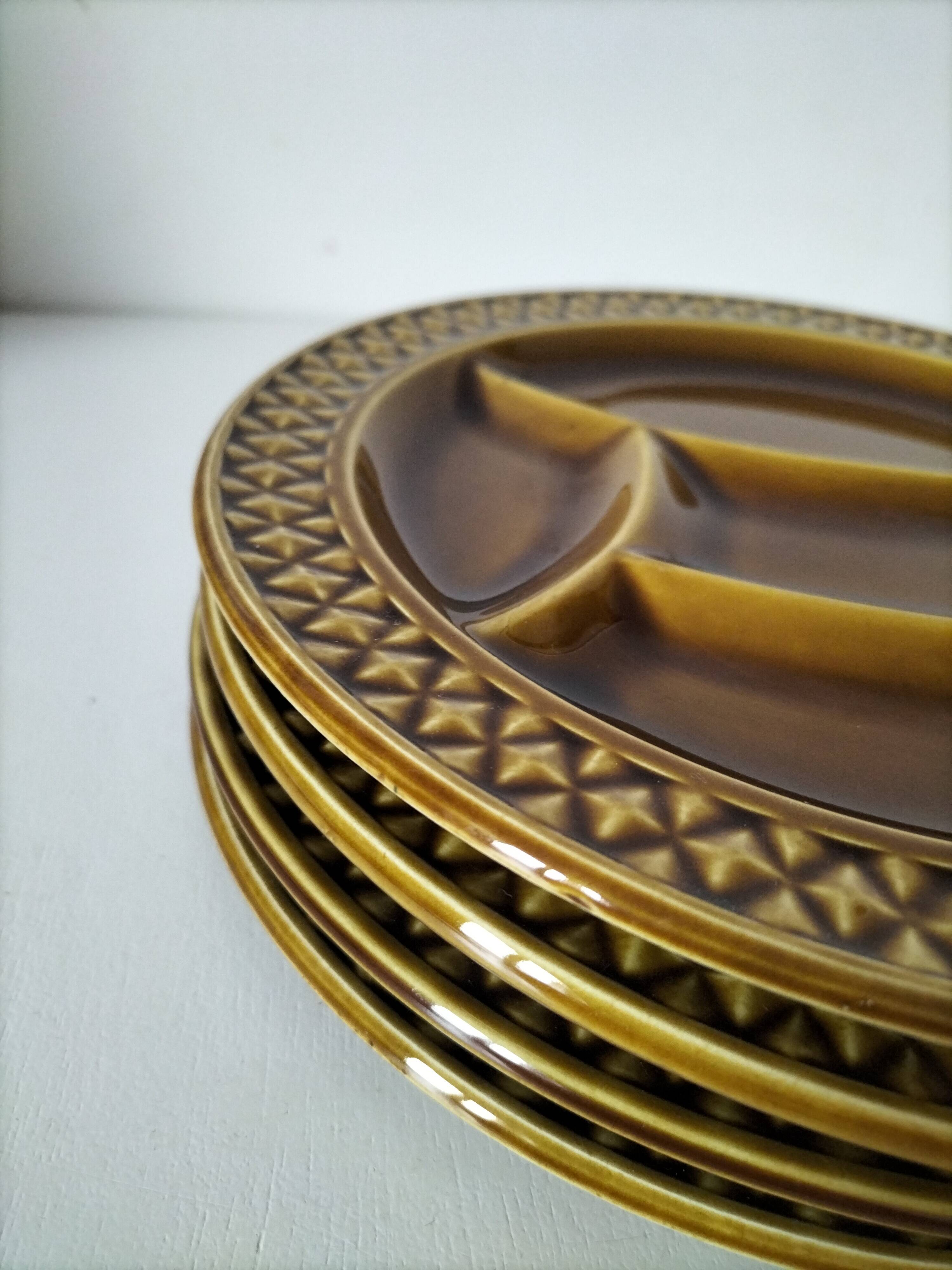 Ensemble de 4 assiettes compartimentées Digoin Sarreguemines